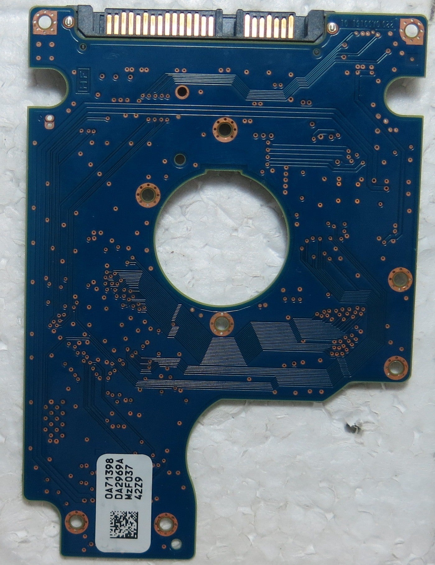 HTS545016B9SA00 PN 0A70451 MLC DA2987 220 OA90161 01 PCB