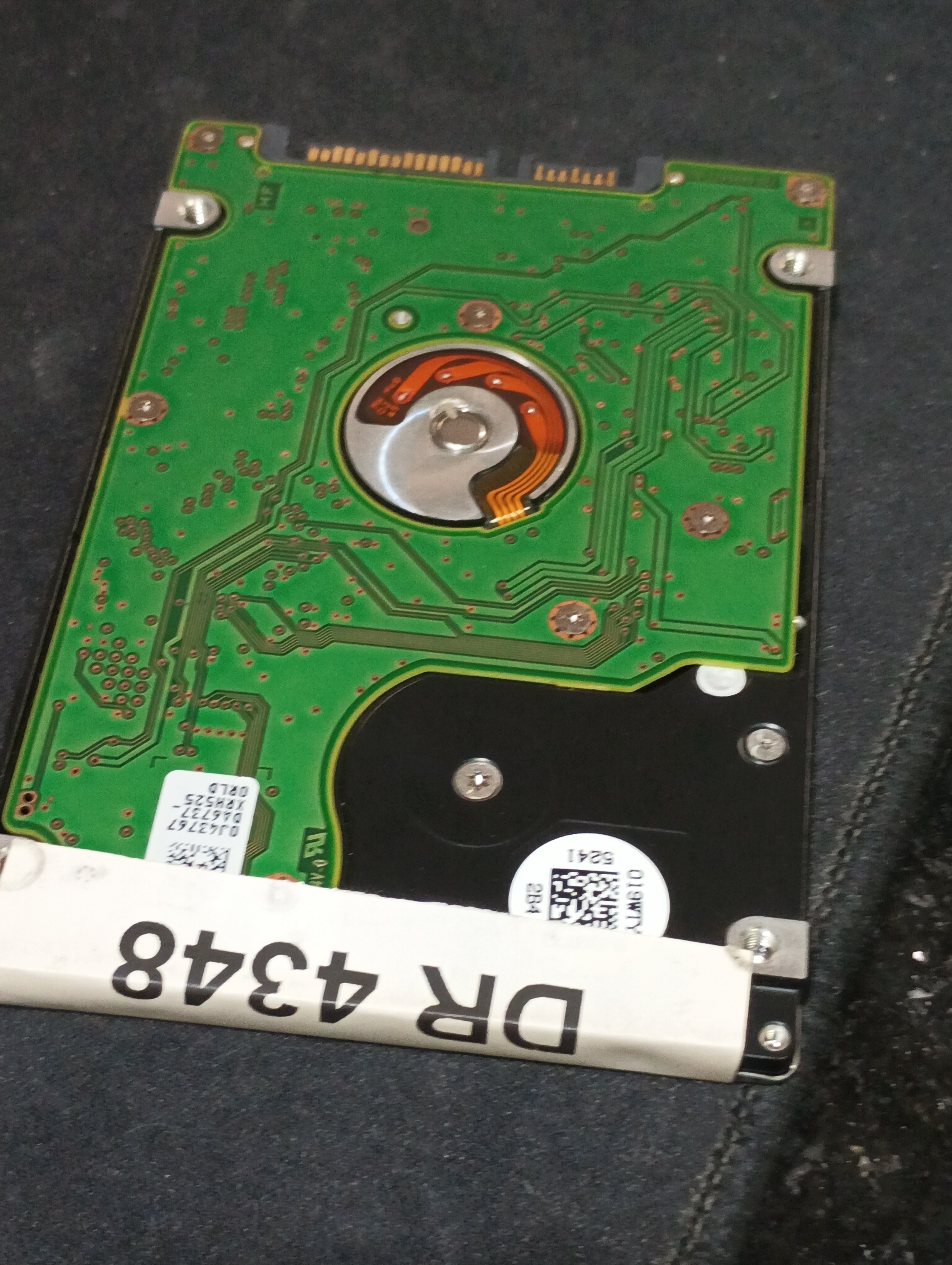 HTS545050A7E680,  P/N: 0J43635,  MLC: DA6607,  Serial: 150715RB250A1C28SGZJ,  500GB 2.5,  PCB :220 0A90427 01,