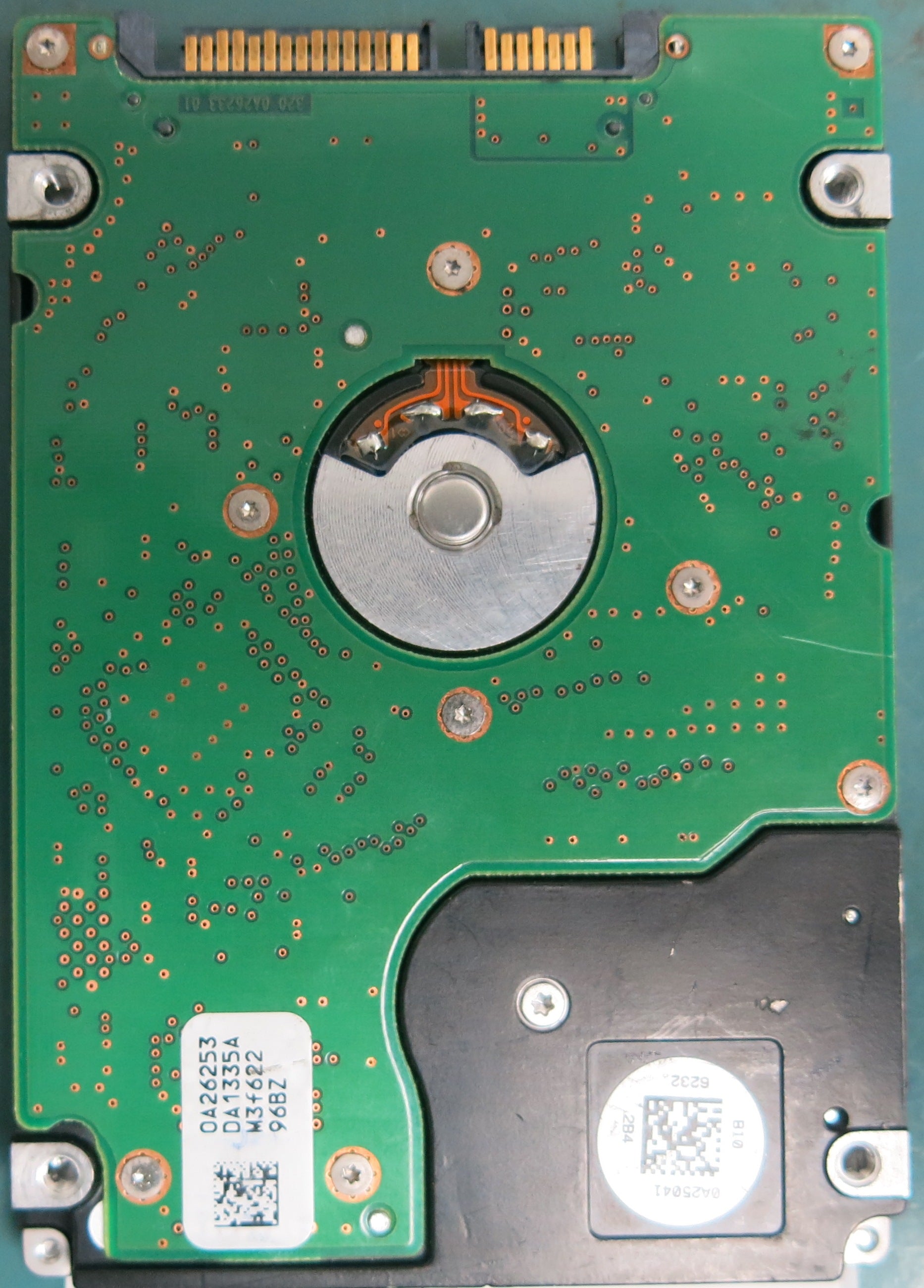 HTS72180G9SA00, Serial Number: Y4GNG48E, P/N: 0A26586, MLC: DA1493