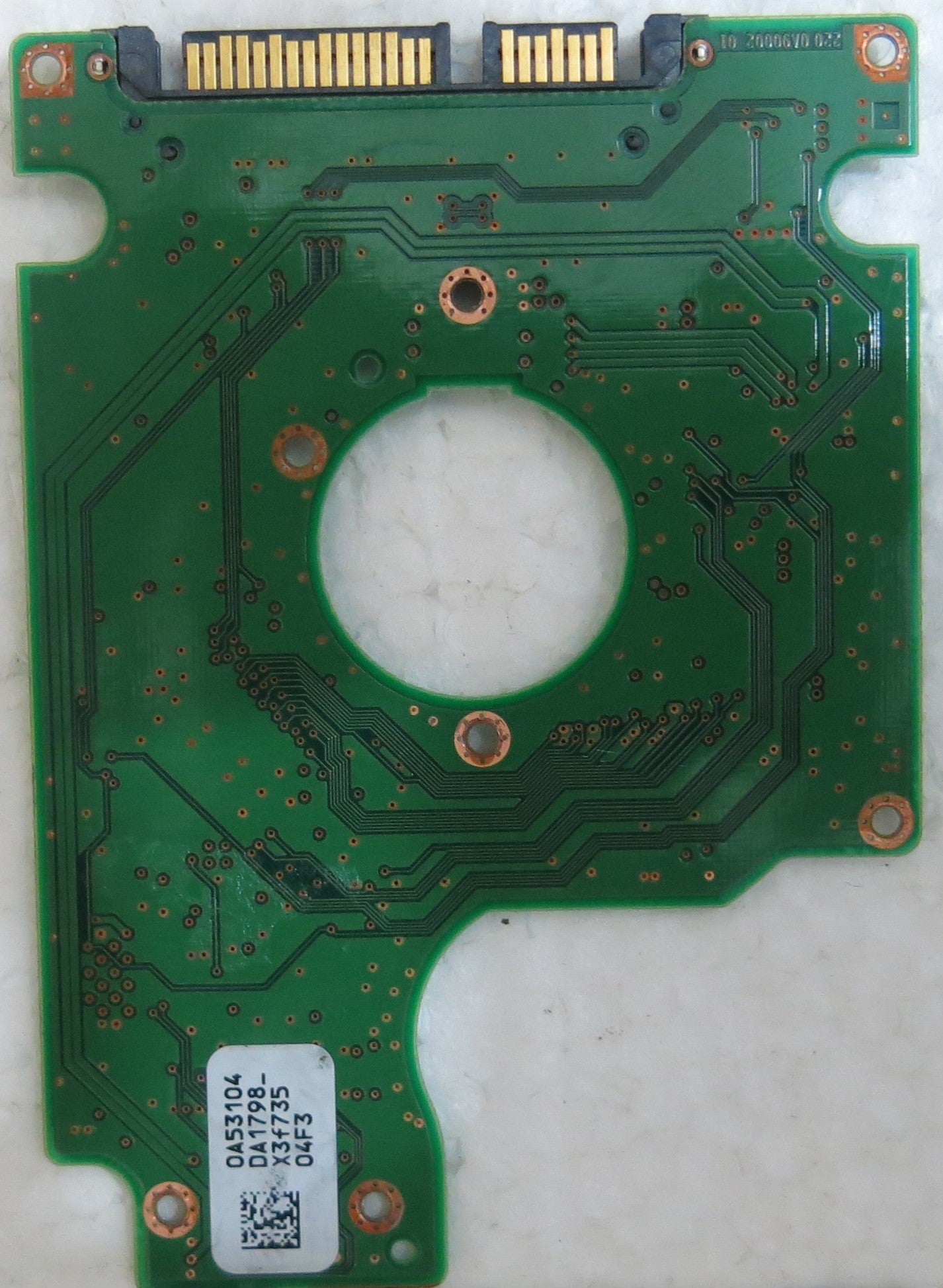 HTS722010K9SA00 PN 42T1056 MLC DA2141 220 0A90002 01 PCB