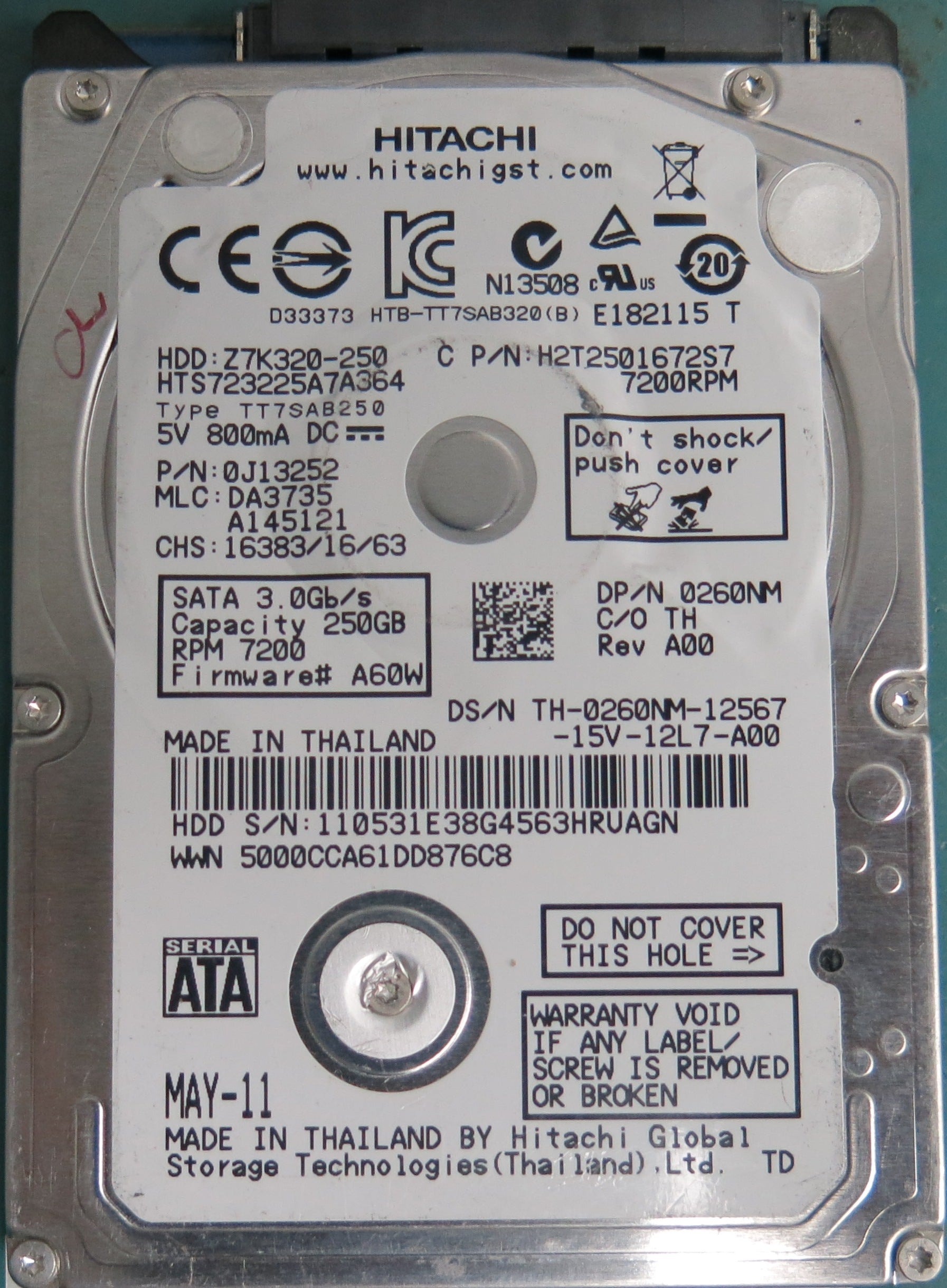 HTS723225A7A364, Serial Number: 110531E38G4563HRUAGN, P/N: 0J13252, MLC: DA3735, 250GB 2.5