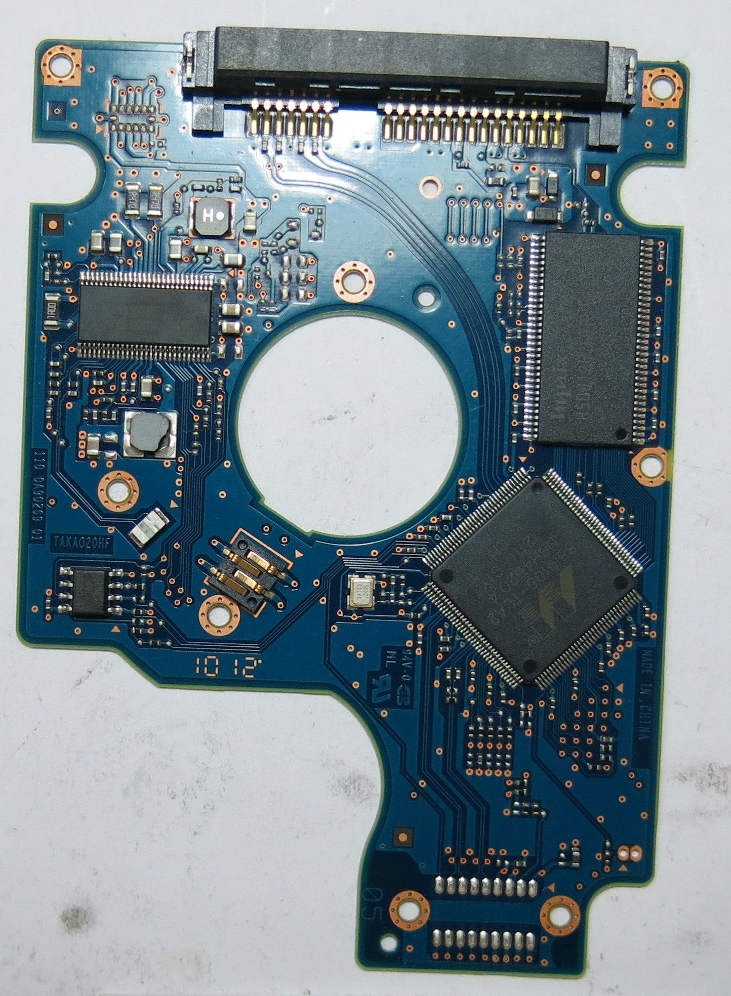 HTS723232A7A364 0A79646 220 0A90269 01 PCB