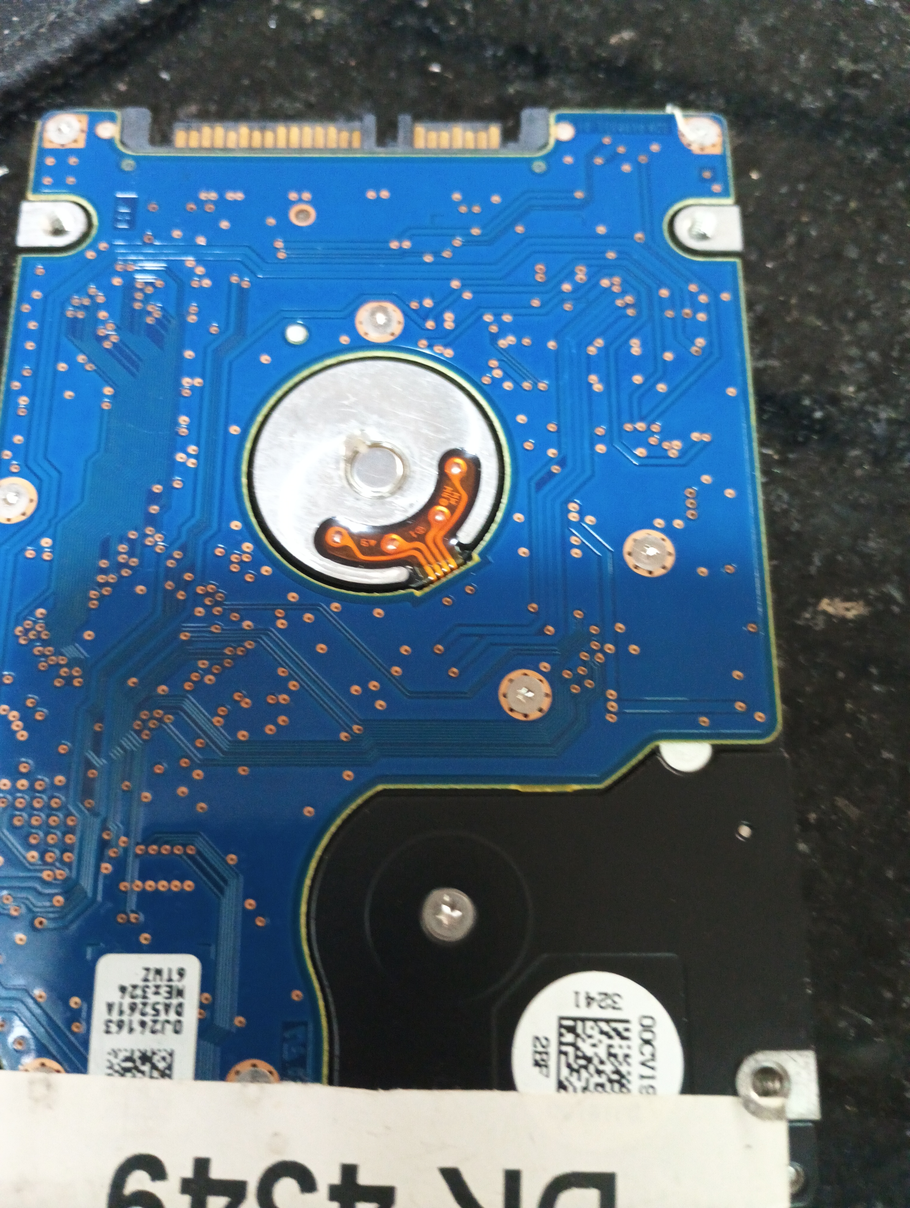 HTS725050A7E630,  MLC: DA5427,  Serial: Y91E6EXL,  500GB 2.5,  PCB :220 0A90351 01,