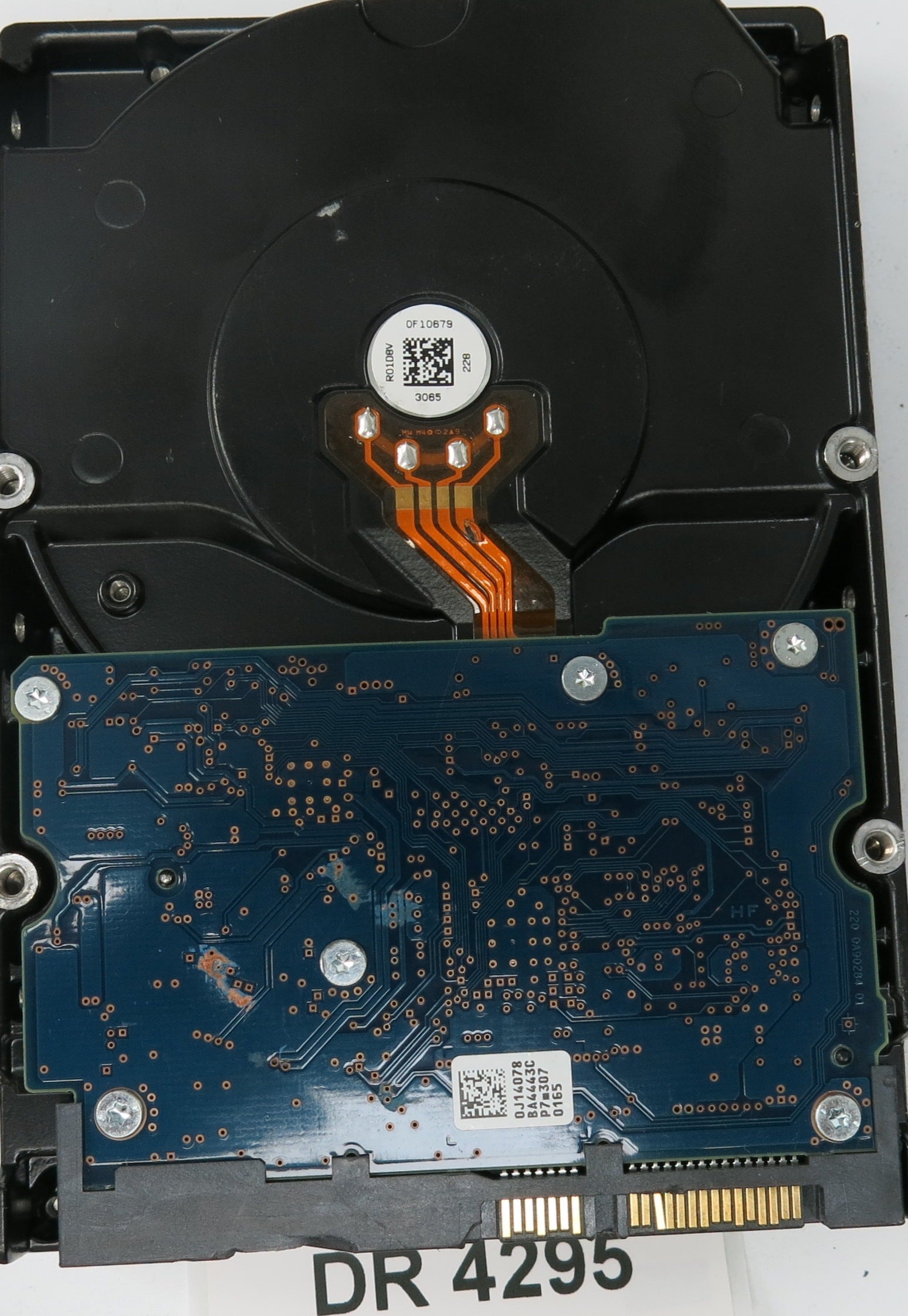 HU723020ALA640, Serial Number: YGJVHKSA, P/N: 0F14992, MLC: MRK870, 2TB 3.5, PCB: 220 0A90284 01