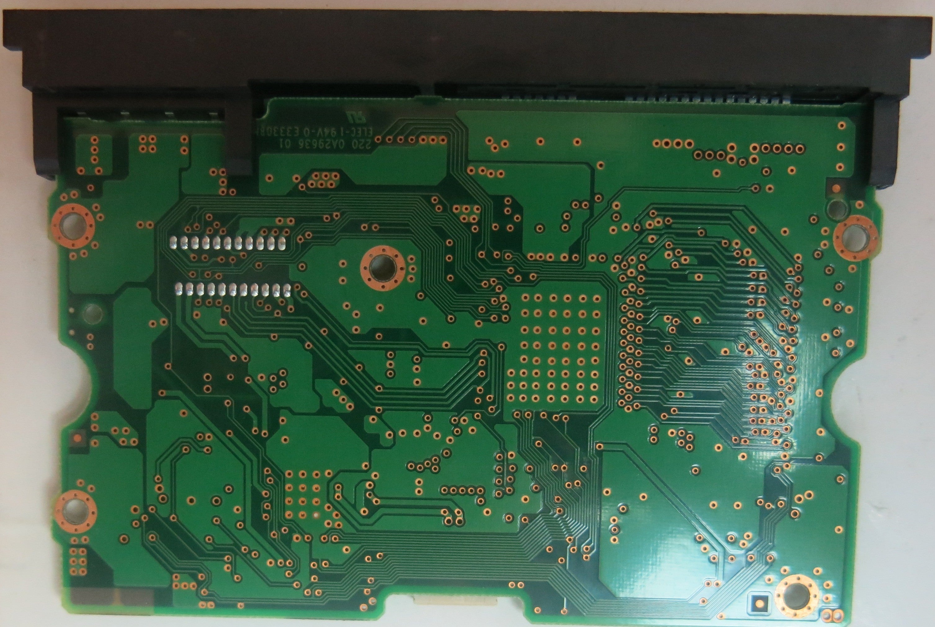 HUA721010KLA330, MLC BA2622, 110 0A29636 01 PCB
