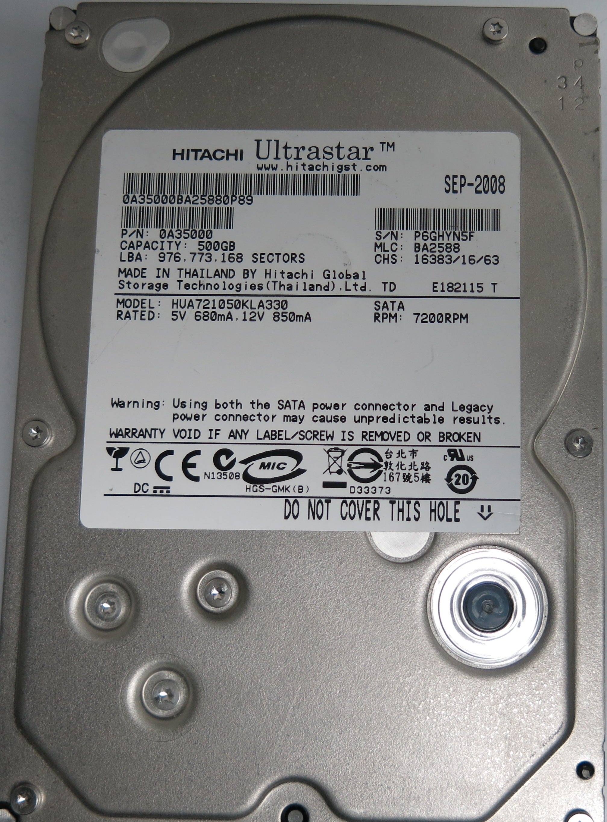 HUA721050KLA330, Serial Number: P6GHYN5F, P/N: 0A35000, MLC: BA2588, 500GB 3.5, PCB: 110 0A29636 01