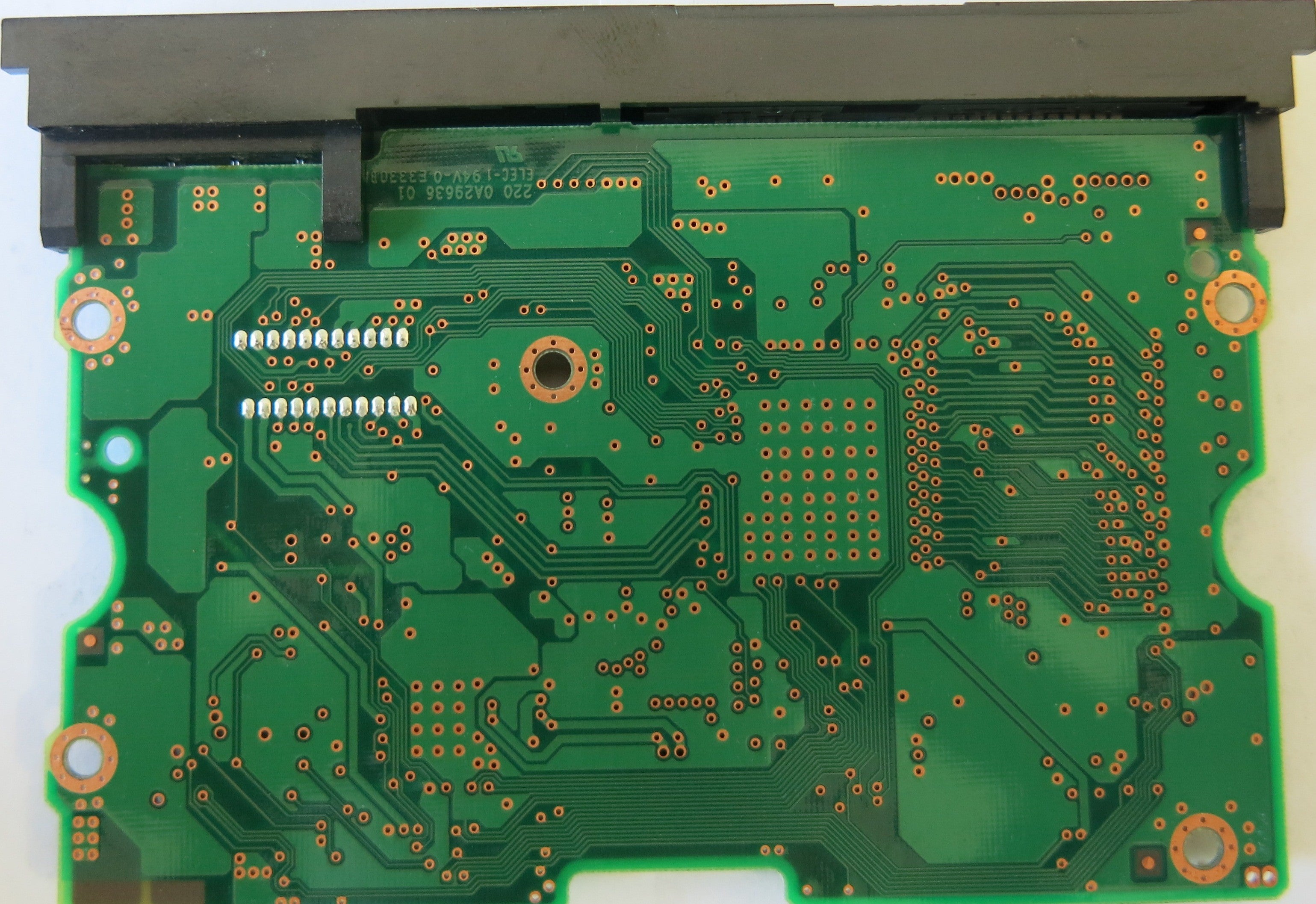 HUA721075KLA330 P/N 0A35001 110 0A29636 01 PCB