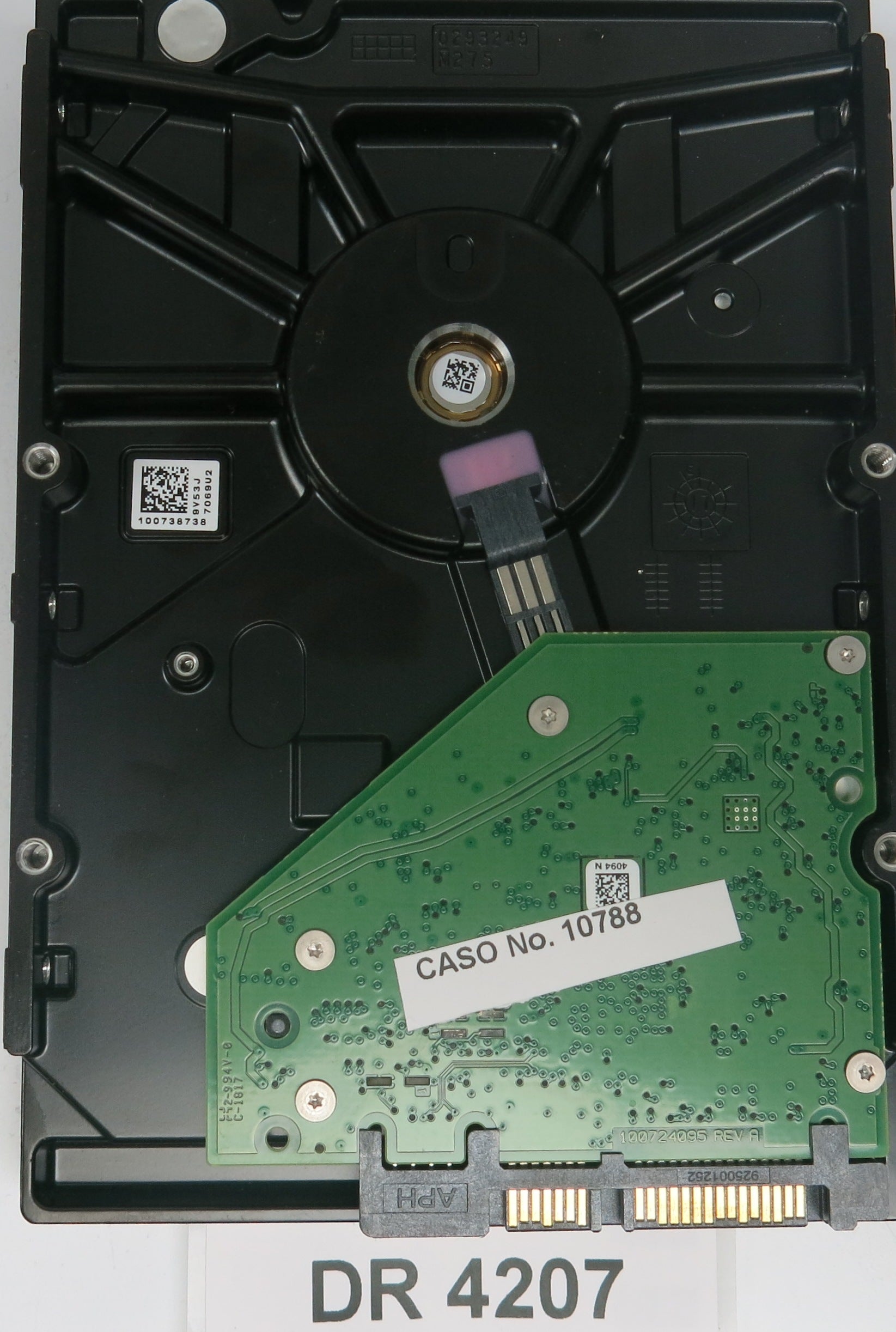 ST2000VX008,  P/N:2E3164-300,  FW:CV12,  Serial:Z526NEQS,  2000GB 3.5,  PCB:100724095- REV A