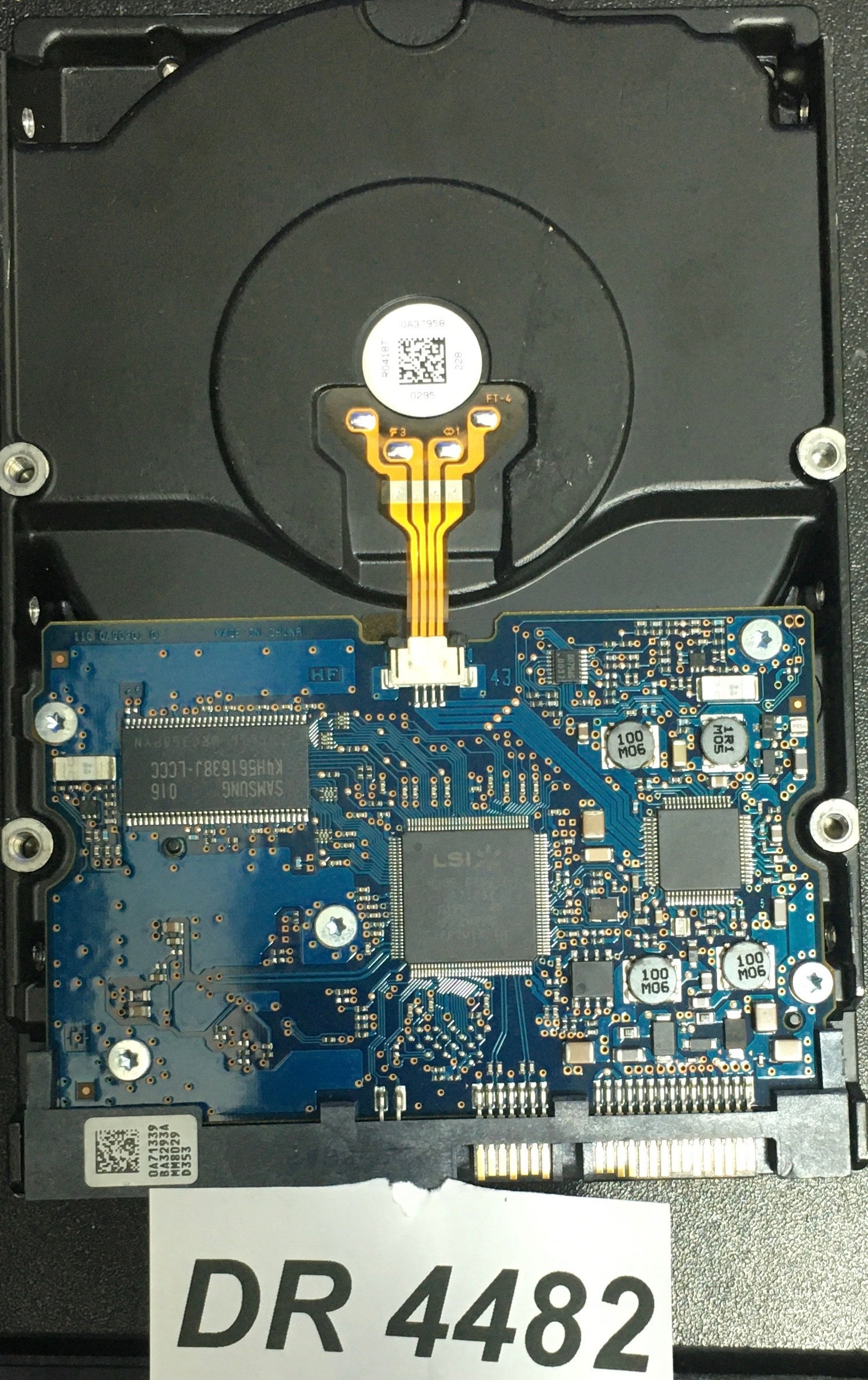 HUA722020ALA331  P/N:0F10629  Serial:YBKX8PVF  2000GB 3.5  PCB: 110 0A90201 01 REV A
