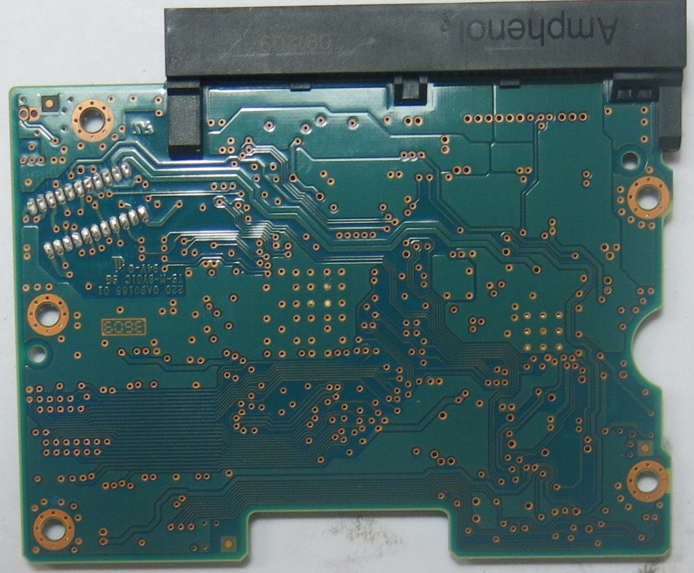 HUA722050CLA330 PN 0F11000 110 0A90188 01 PCB