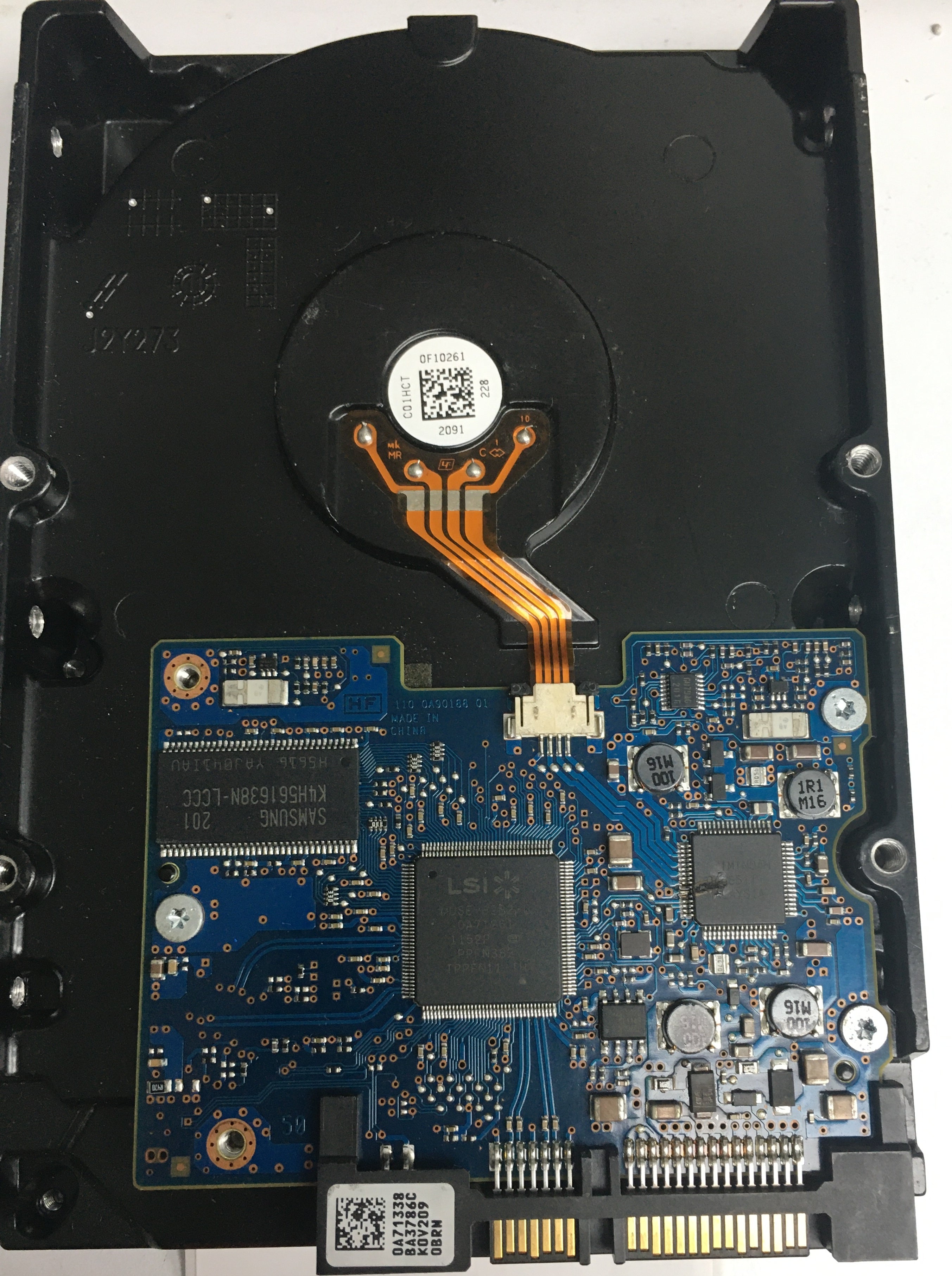 HUA72210CLA330, Serial Number: N01PRDRL, P/N: 0A39289, MLC: JPTEA, 1TB 3.5, PCB: 110 0A90188 01