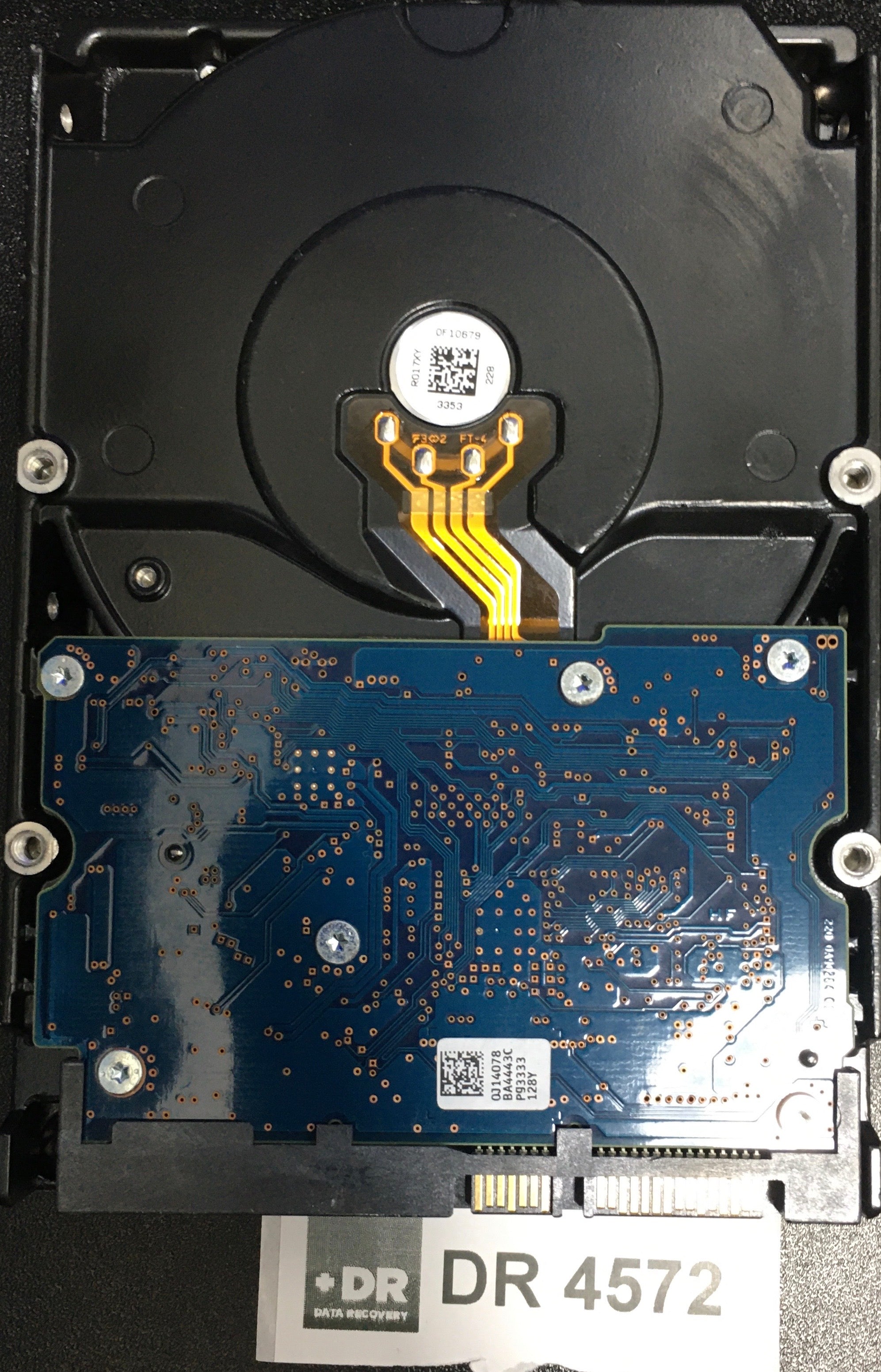HUA723020ALA640,  P/N: 0F12458,  MLC: MRKA10,  FW: A10,  Serial: YGKHAH8A,  2000GB 3.5  PCB-220 0a900284