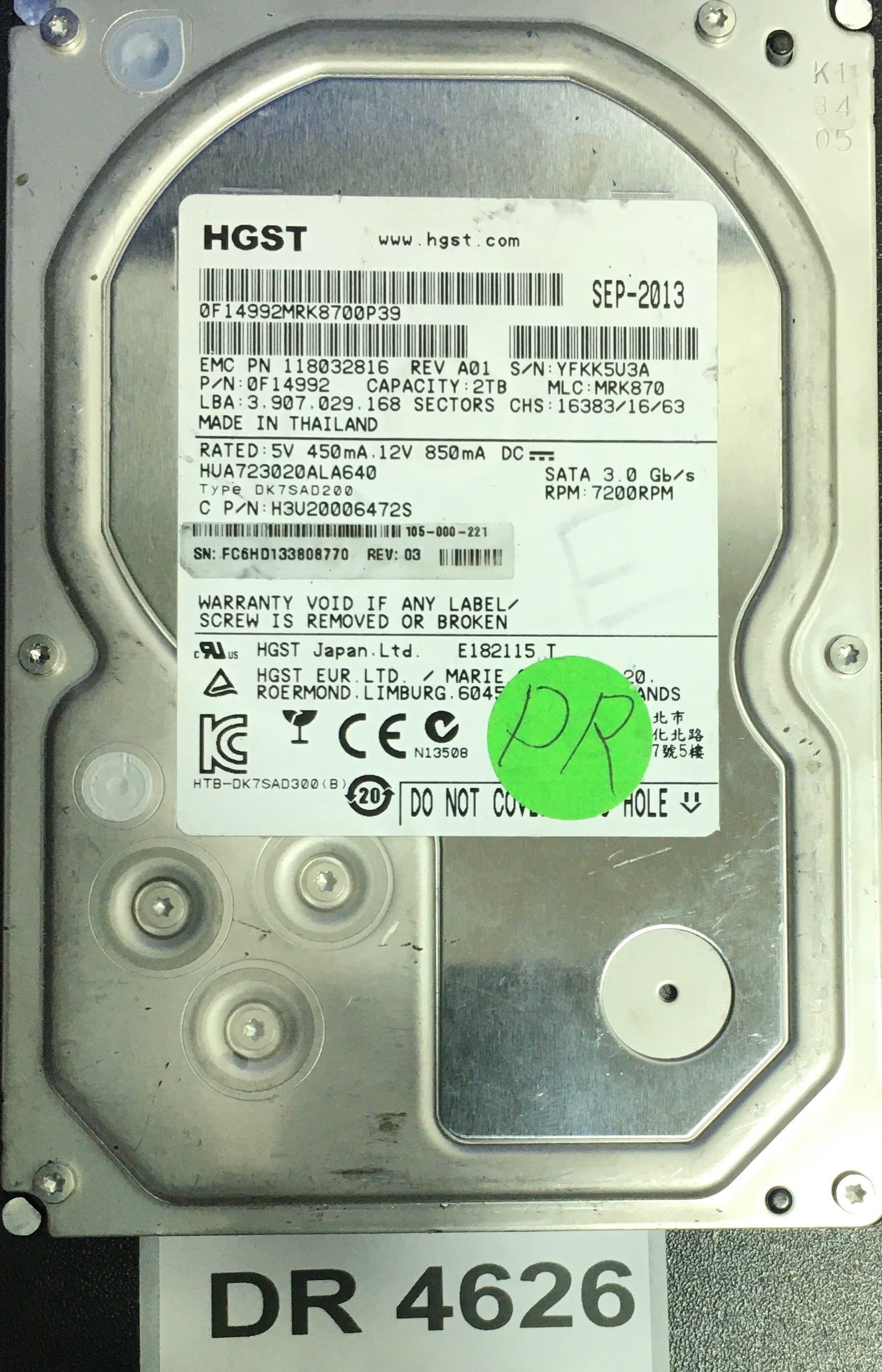 HUA723020ALA640,  P/N: 0F14992,  MLC: MRK870,  Serial: YFKK5U3A,  2000GB 3.5  PCB : 220 0A90284 01,