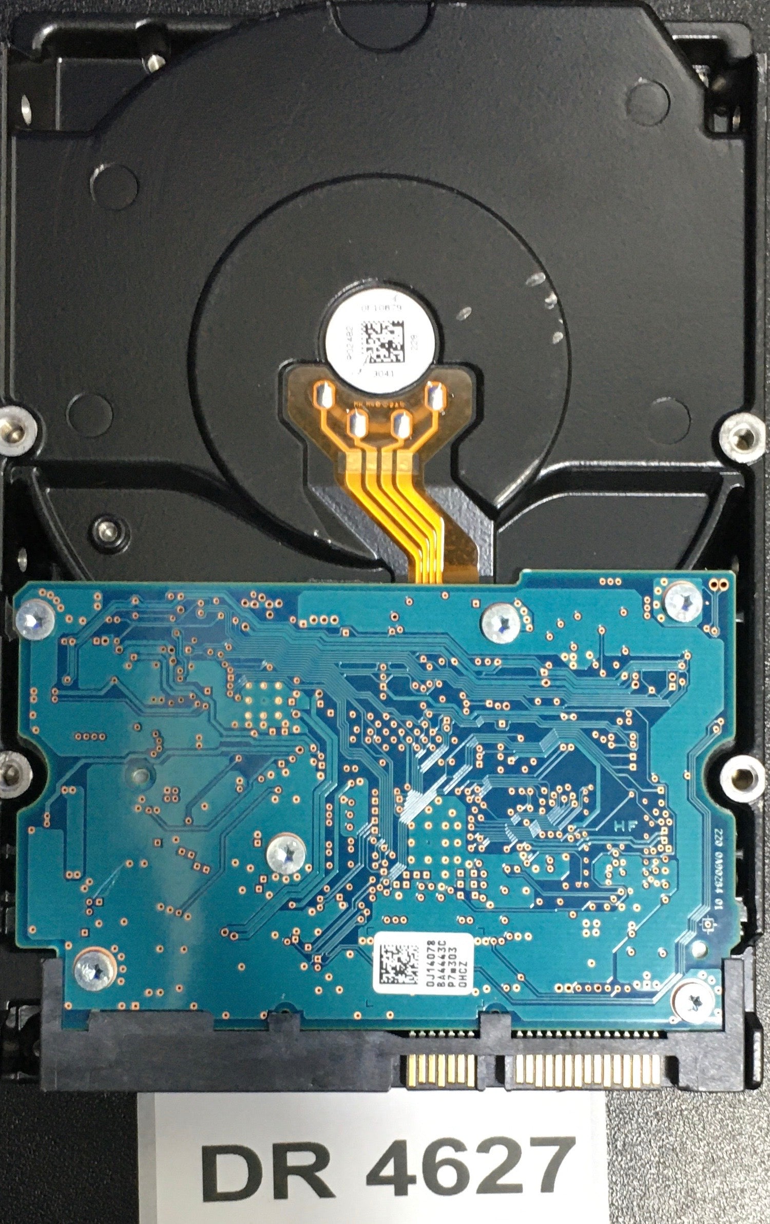 HUA723020ALA640,  P/N: 0F14992,  MLC: MRK870,  Serial: YGJS35KC,  2000GB 3.5  PCB : 220 0A90284 01,