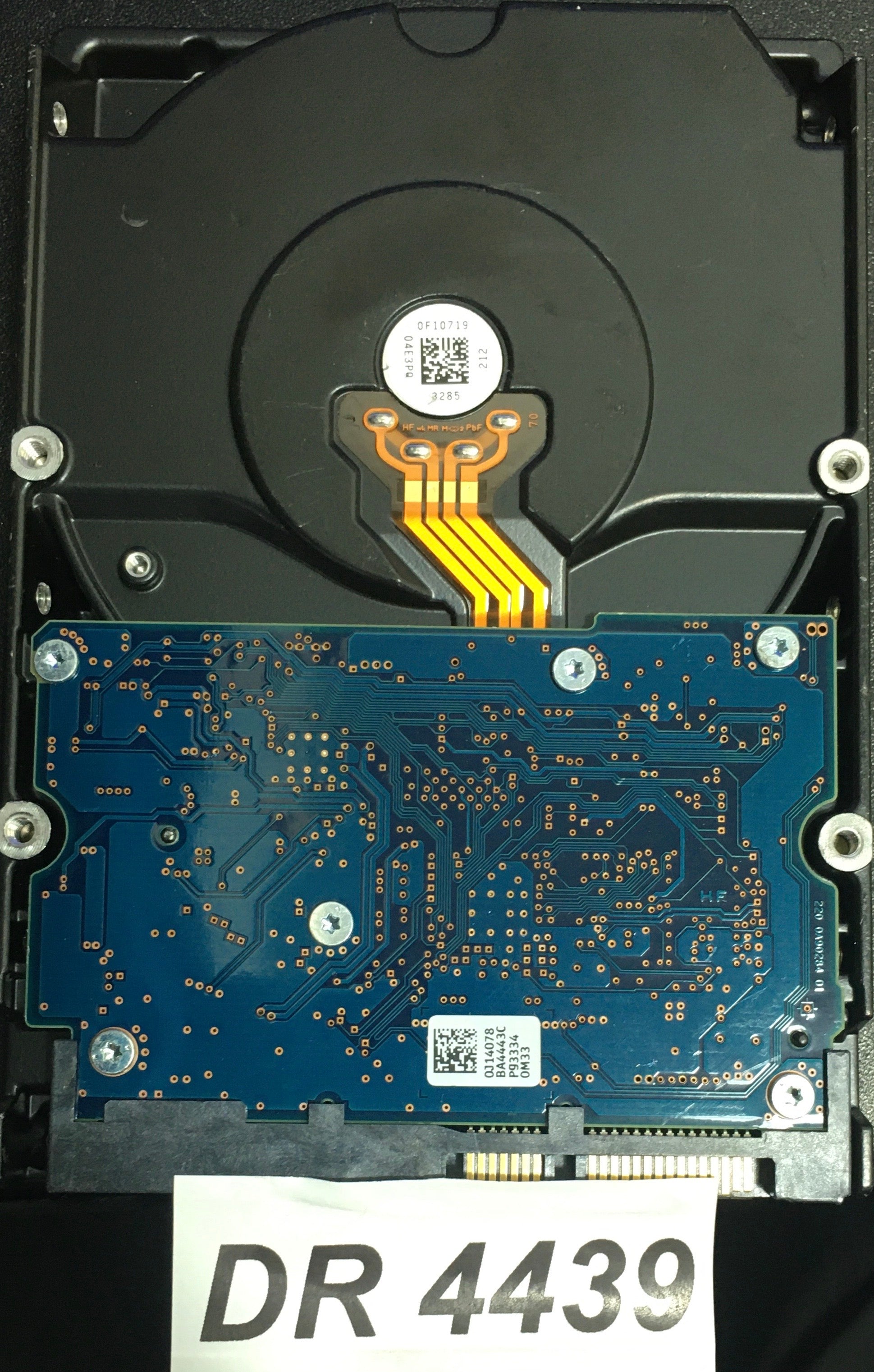 HUA723020ALA640  P/N: 118032816A0S  Serial: YFKK2J6A  2000GB 3.5  PCB : 220 0A90284 01