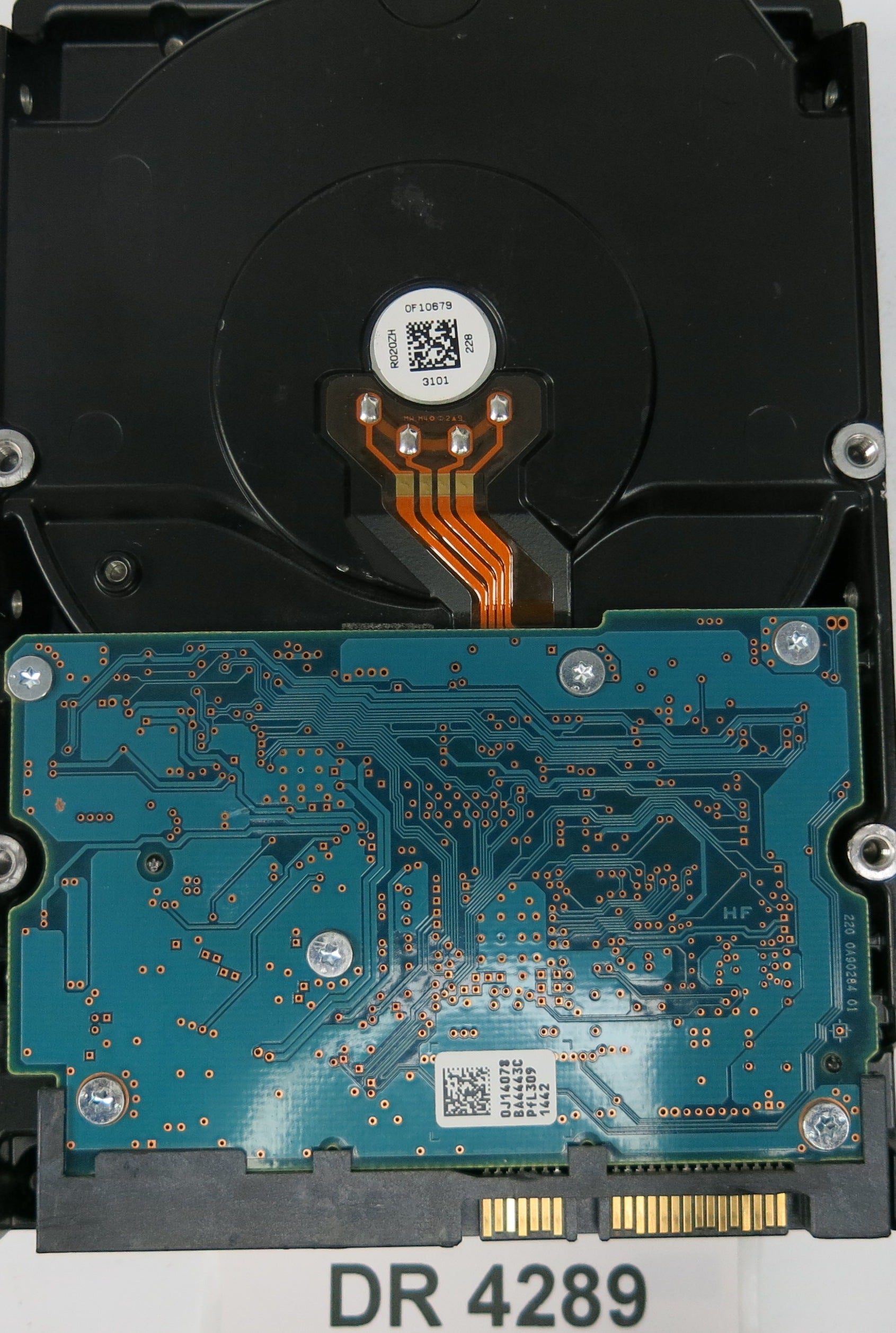 HUA723020ALA640, Serial Number: YGJYJ0RC, P/N: 0F14992, MLC: MRK870, 2TB 3.5, PCB: 220 0A90284 01