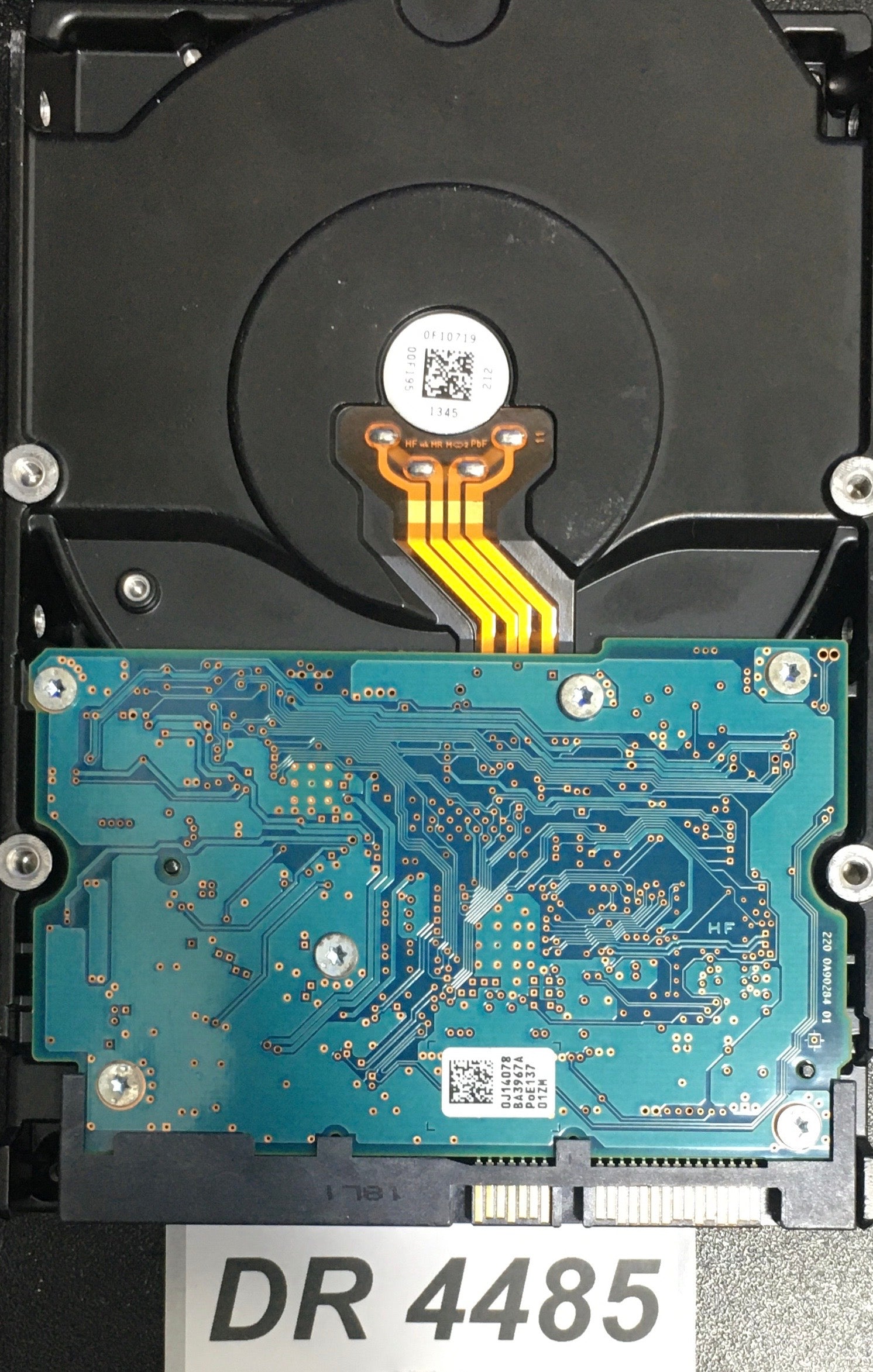 HUA723020ALA641  P/N:0F12470  Serial:YFG78GMA  2000GB 3.5  PCB: 220 0A90284 01 REV A