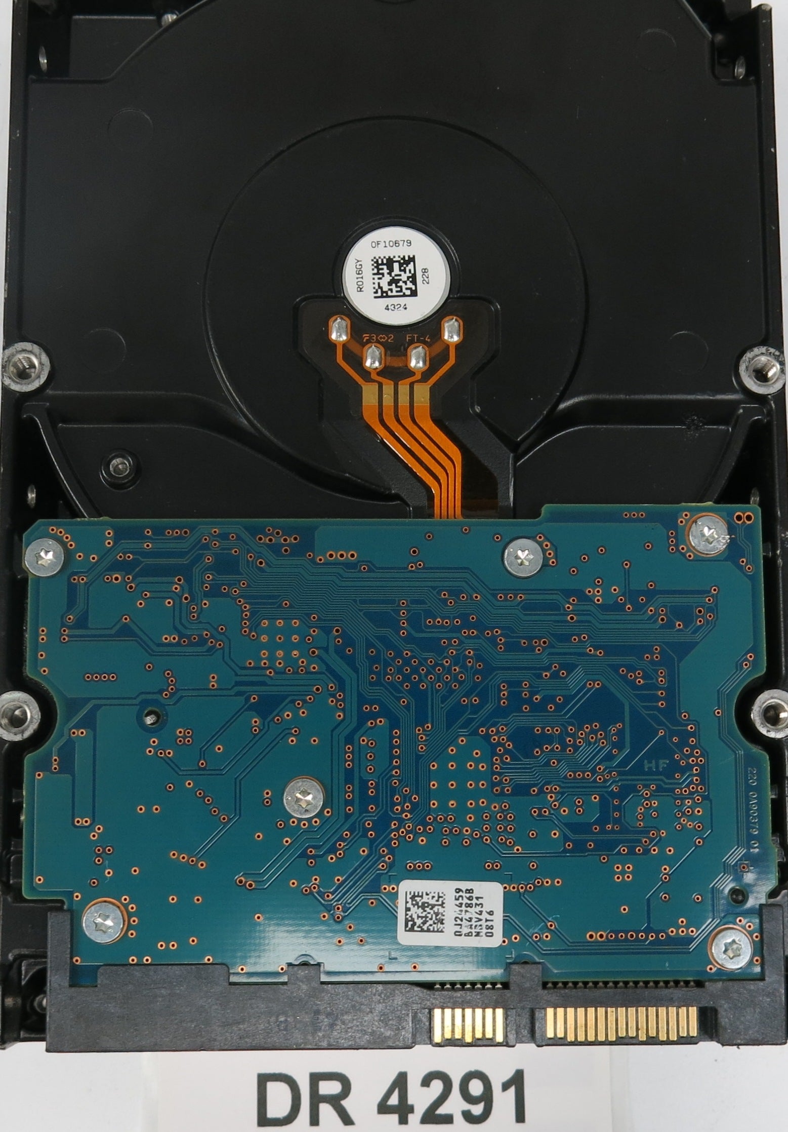 HUS724020ALE640, Serial Number: P6K2VVKW, MLC: MPK580, 2TB 3.5, PCB: 220 0A90379 01