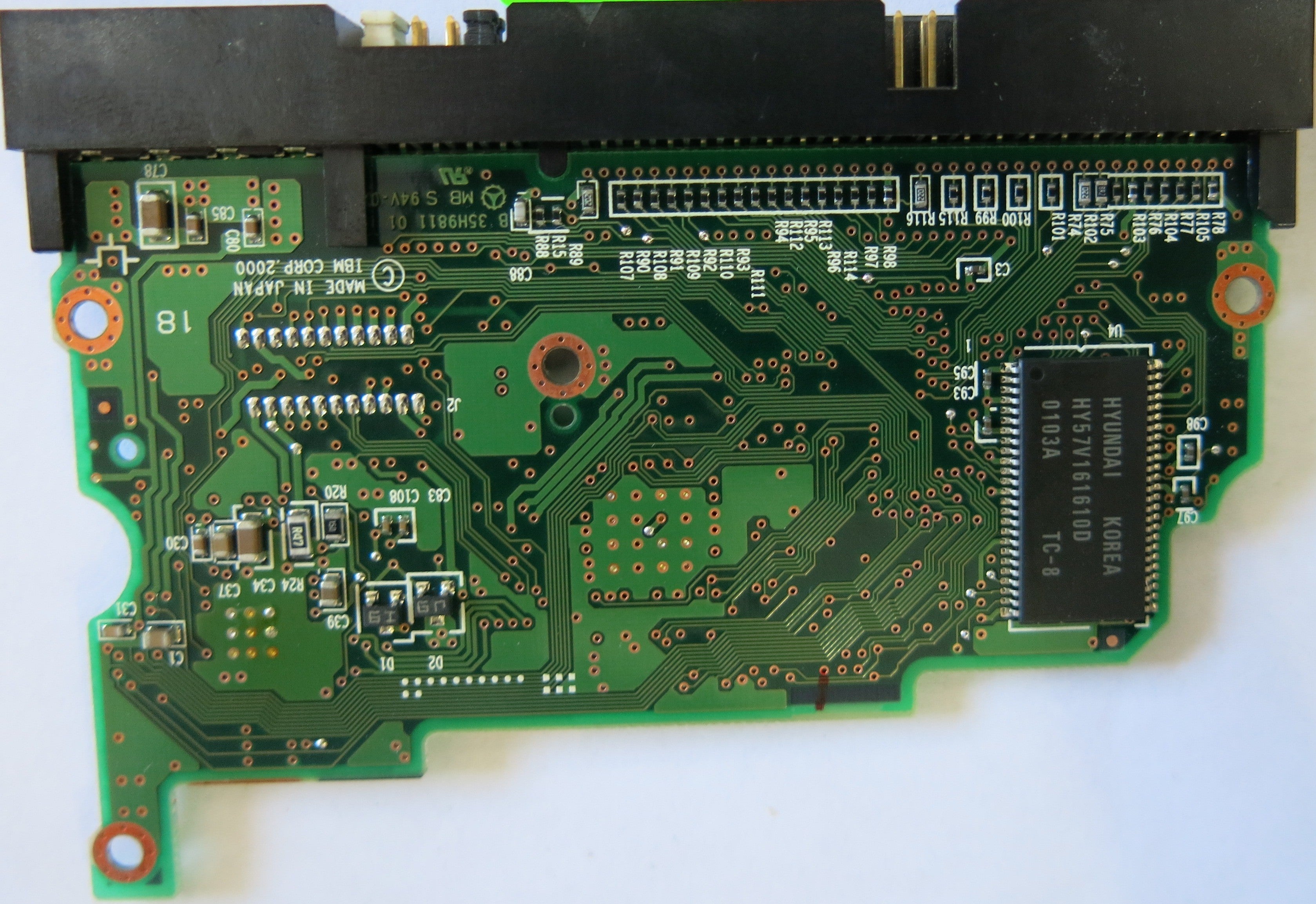 IBM HITACHI IC35L040AVER070 P/N 07N7403  B 35H9811- 01 PCB