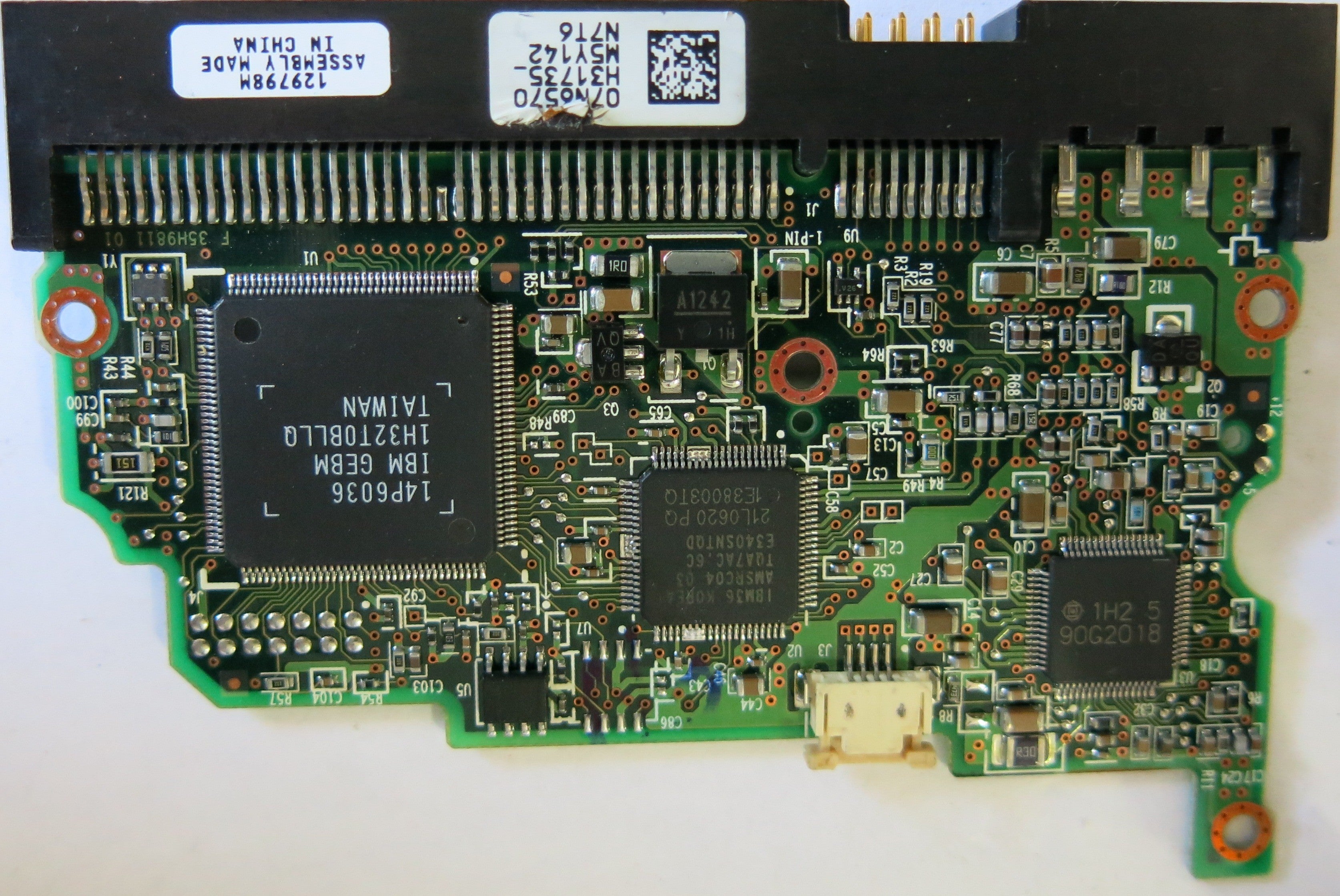 IBM IC35L020AVER07-0 F PCB B 35H9811 01