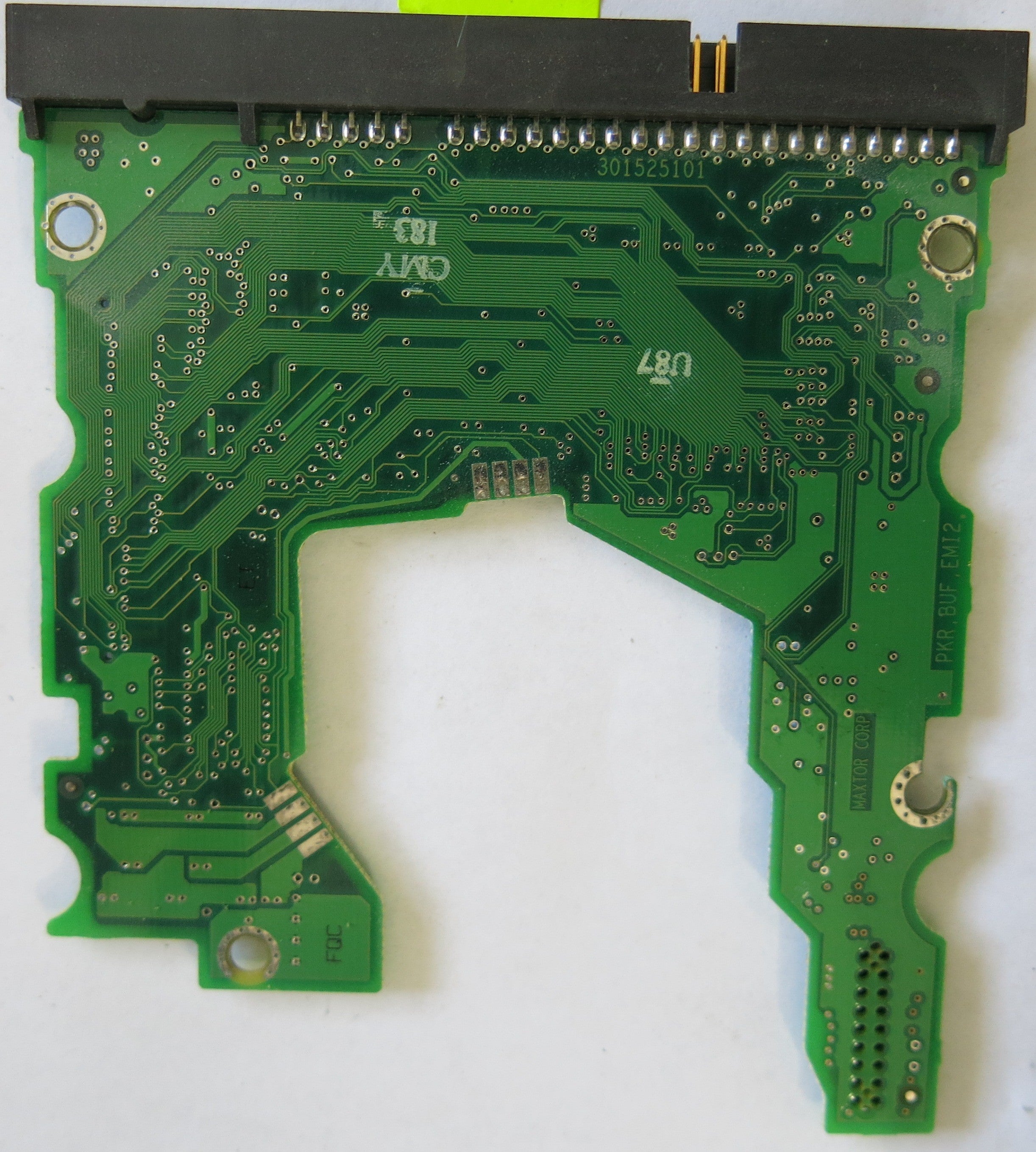 MAXTOR 2F040L07 CODE: VAM51JJ0  301525101 PCB
