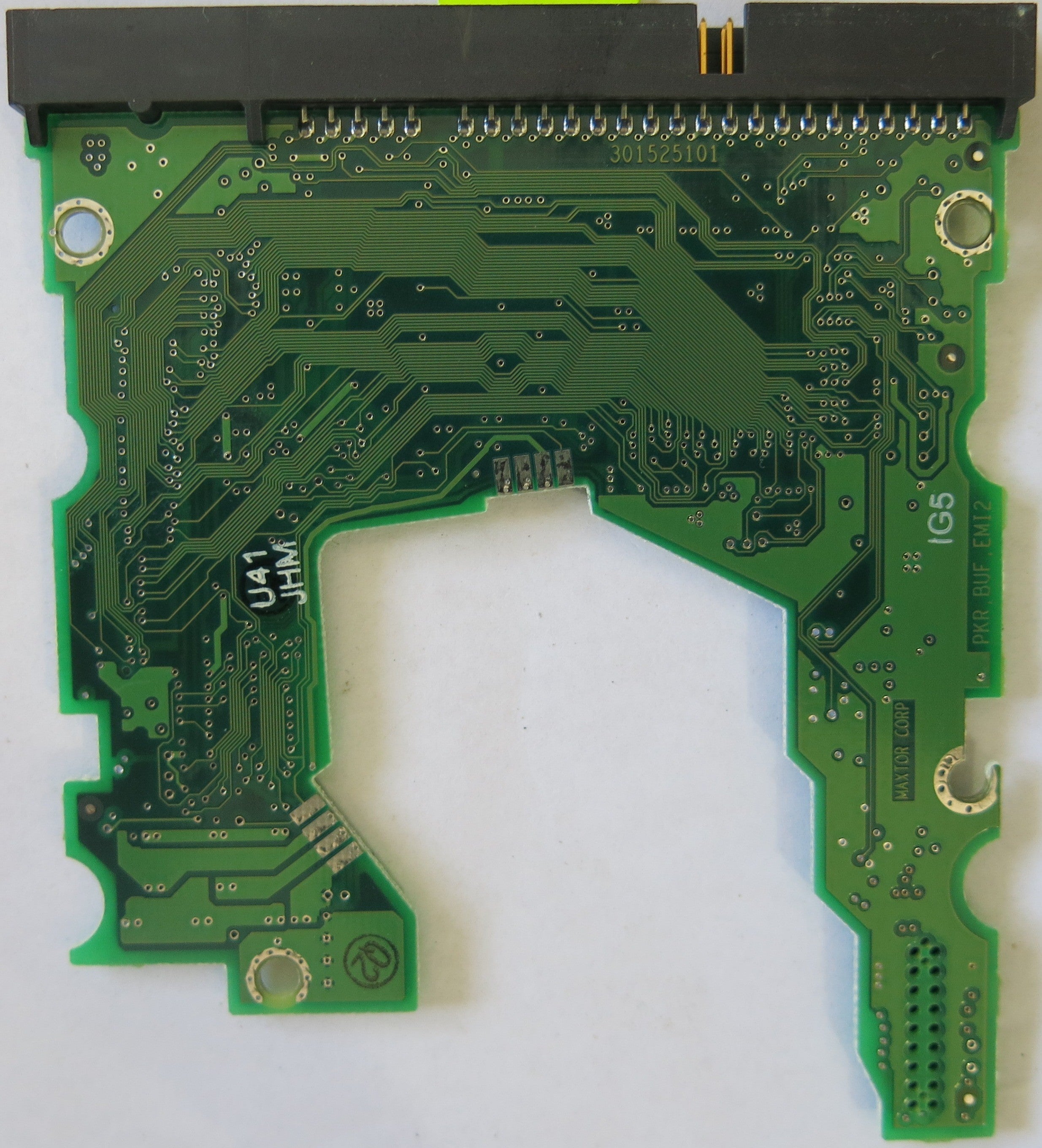 MAXTOR 2F040L07 CODE: VAM51JJ0  301525101 PCB