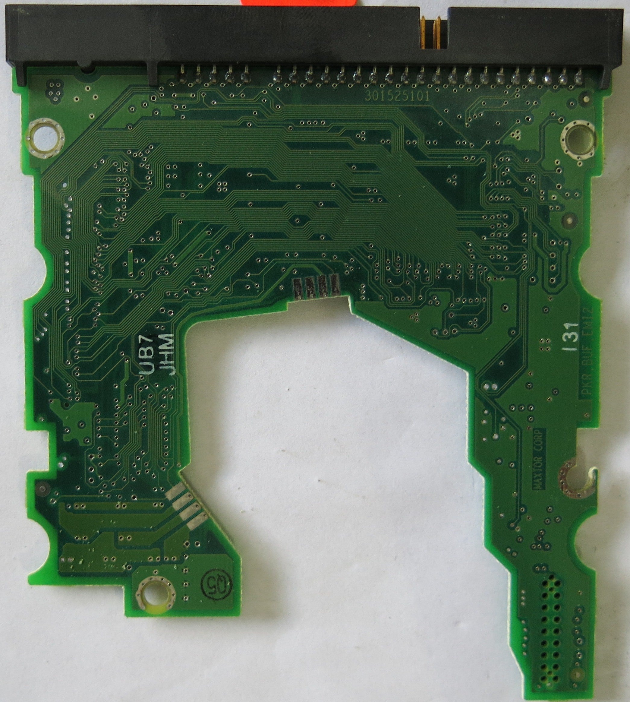 MAXTOR  2F040L07106P1 PCB 301525101