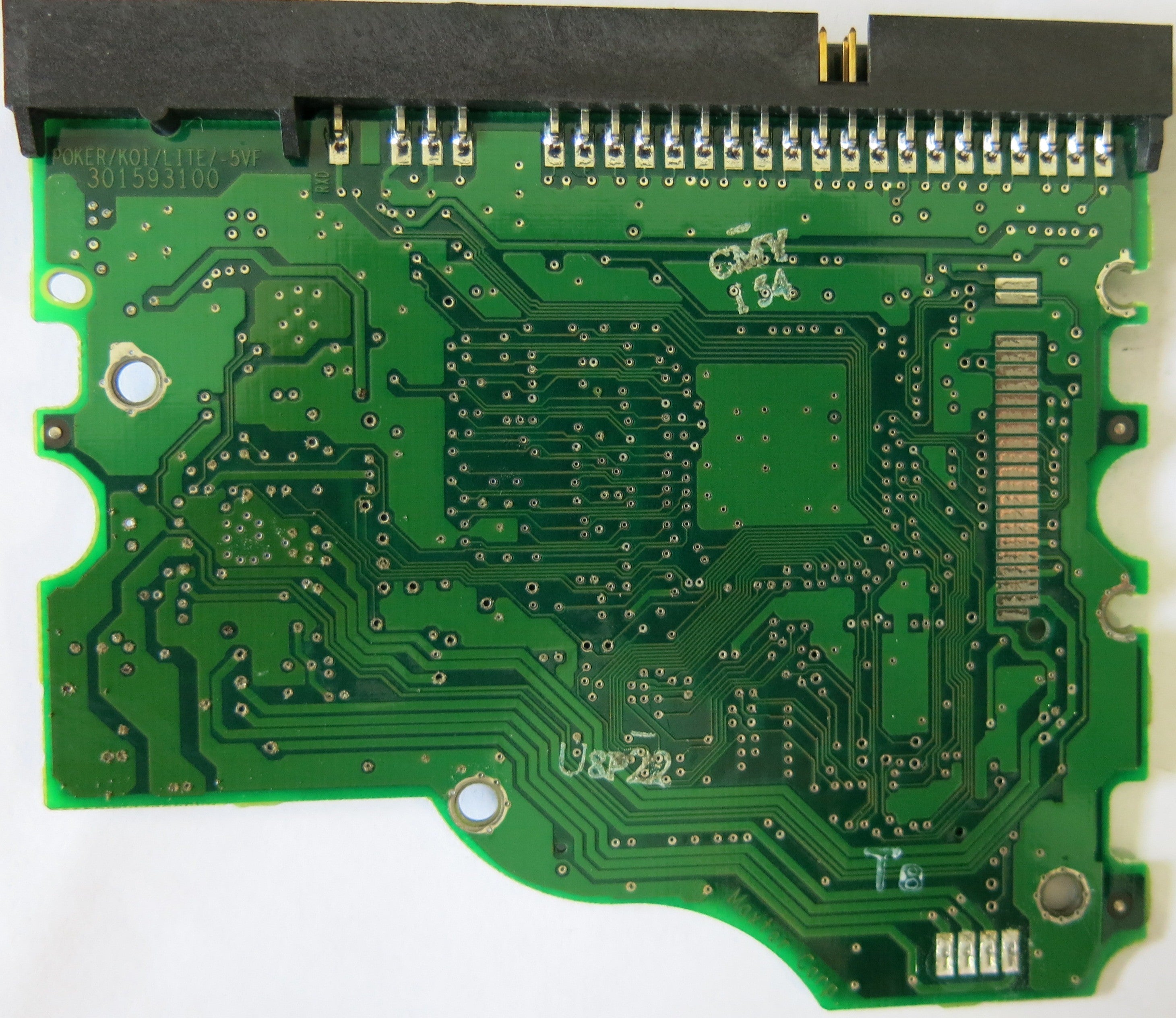 Maxtor 301593100 PCB RAMB1TUO N,G,G,D 4R120L0