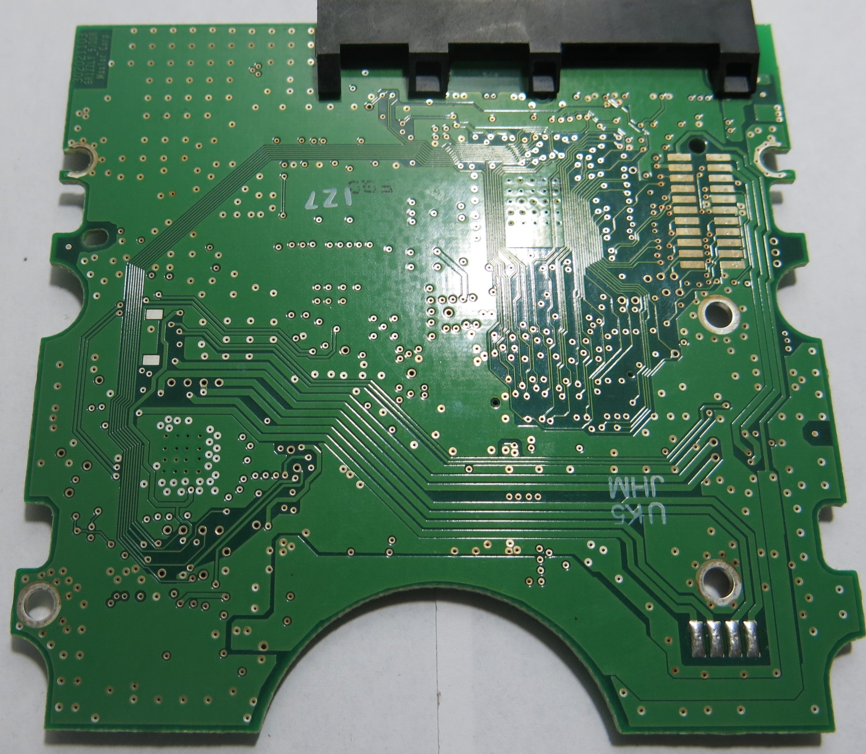 MAXTOR 302021103 PCB