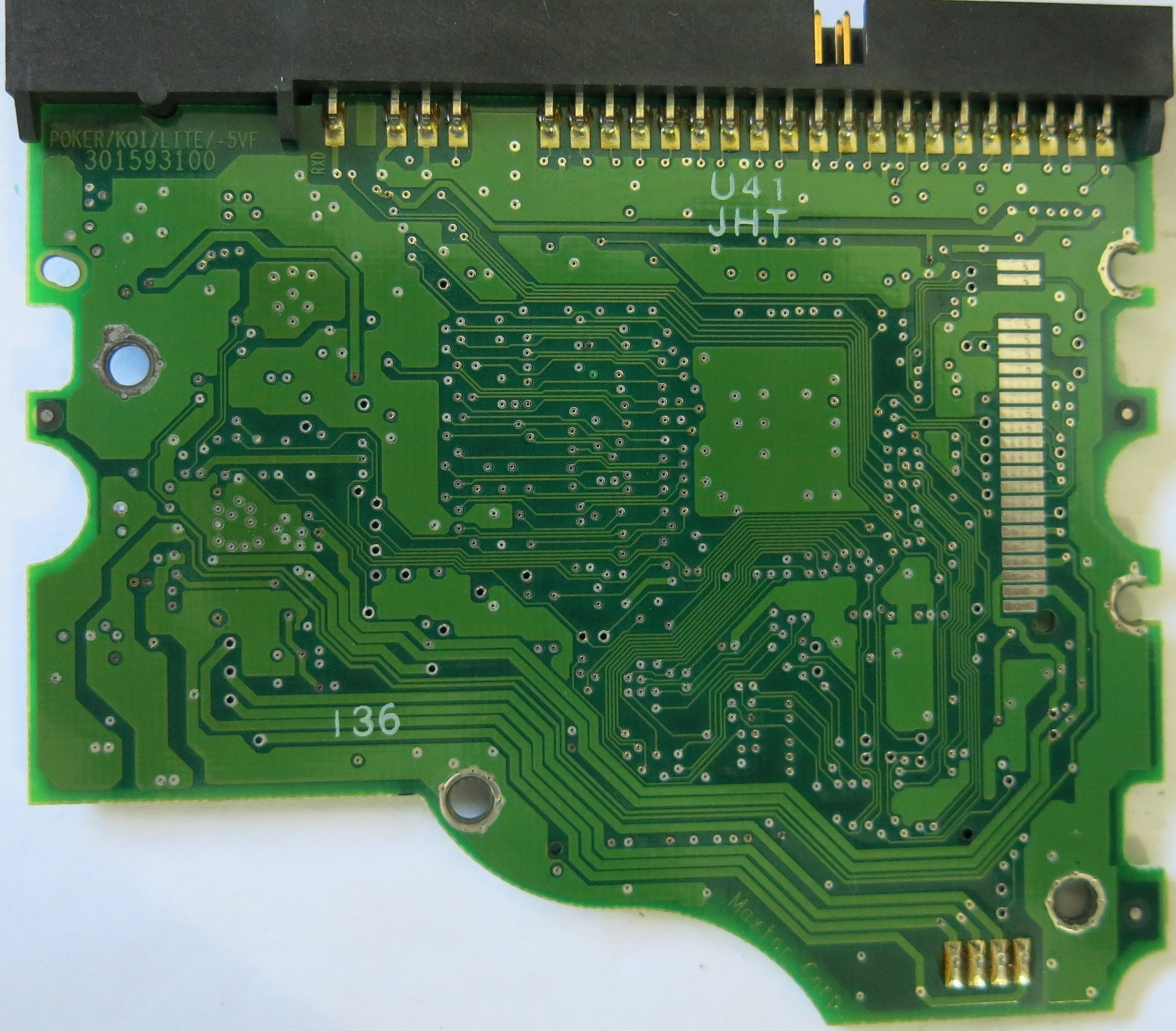 MAXTOR  4R120L0 PCB 301593100 CODE 301593100 SN R34FRDJE