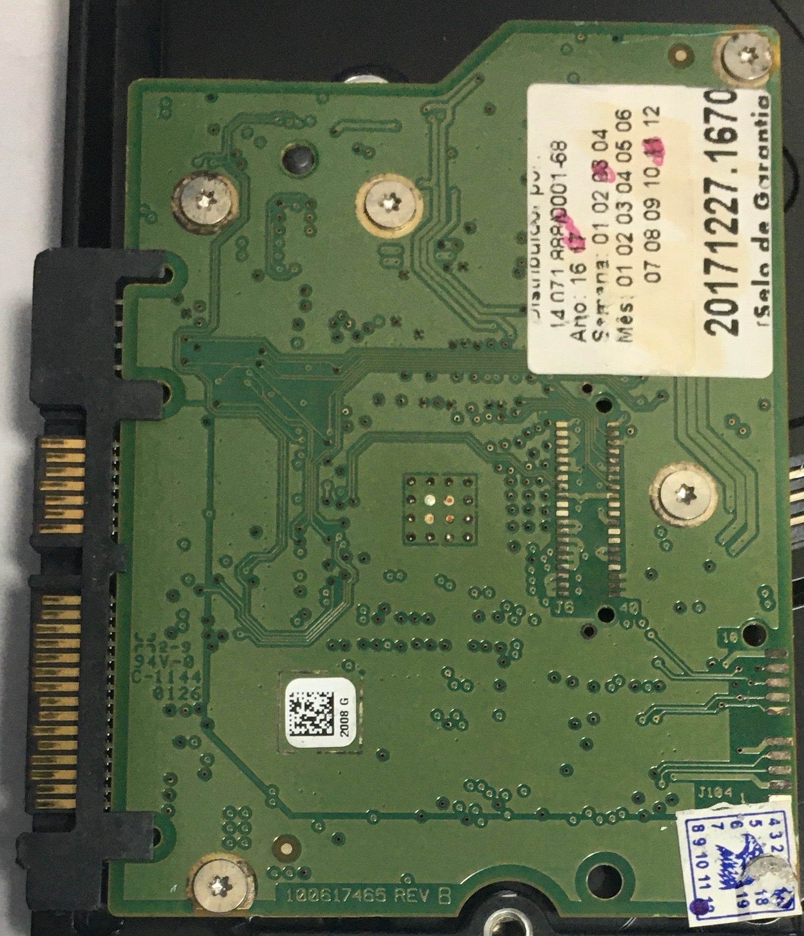 ST2000VM002,  Serial:5YD7PH12,  2000GB 3.5,  PCB:100617465- REV B