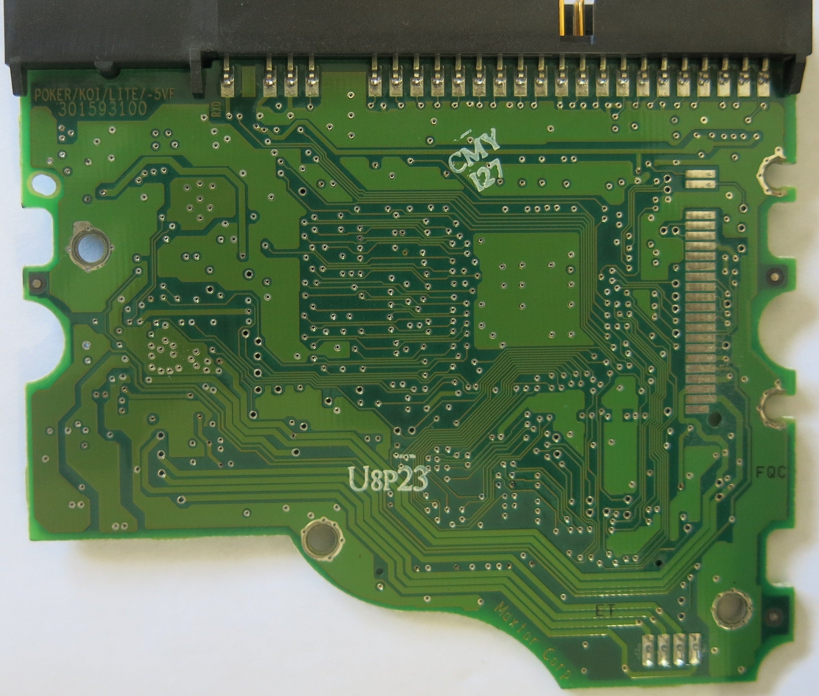 MAXTOR 4R120L01320P1 301593100 PCBPCB 301593100 CODE RAMB1TU0 N.F.G.D
