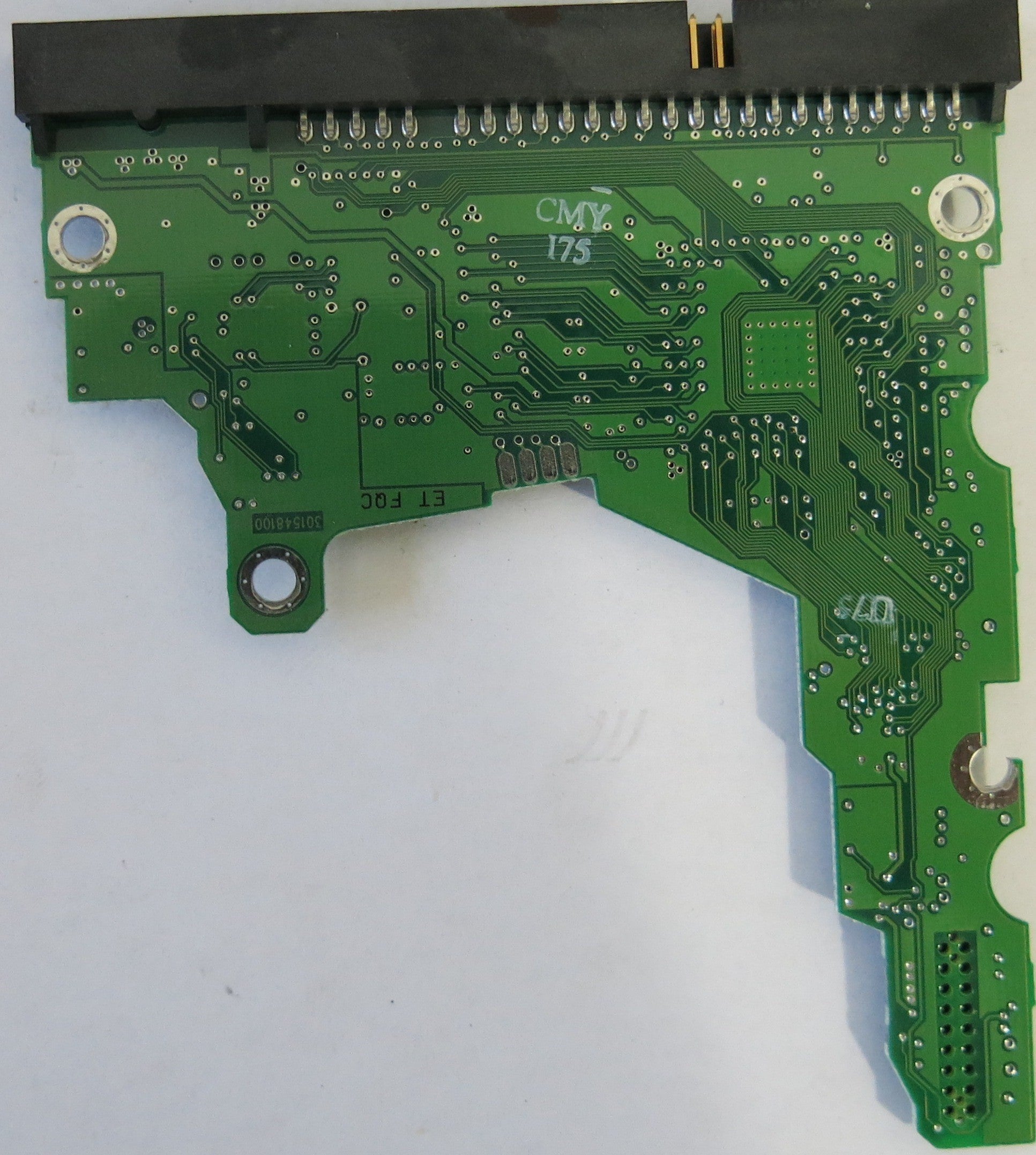 MAXTOR 6E040L0 CODE NAR61590 K.M.C.A PCB  301548100