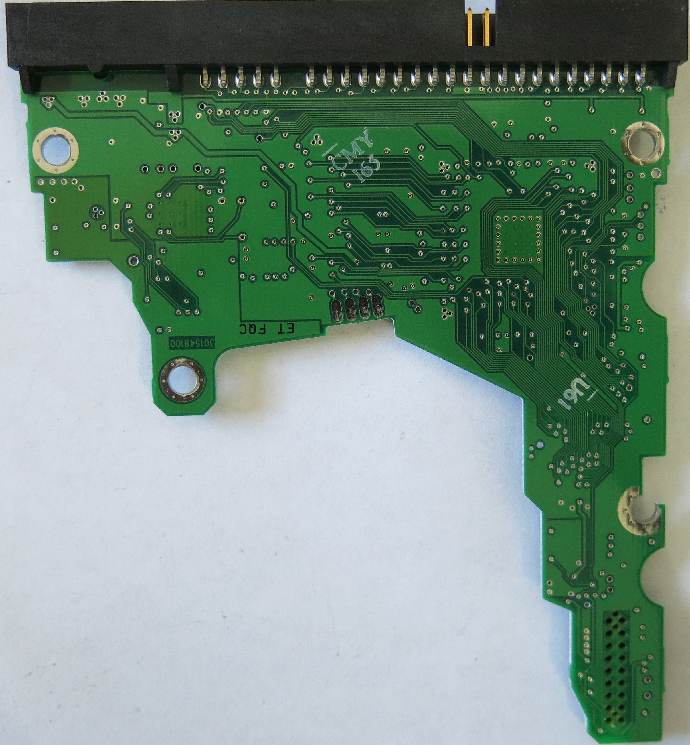 MAXTOR 6E040L0 CODE NAR61590 K.M.C.A PCB  301548100