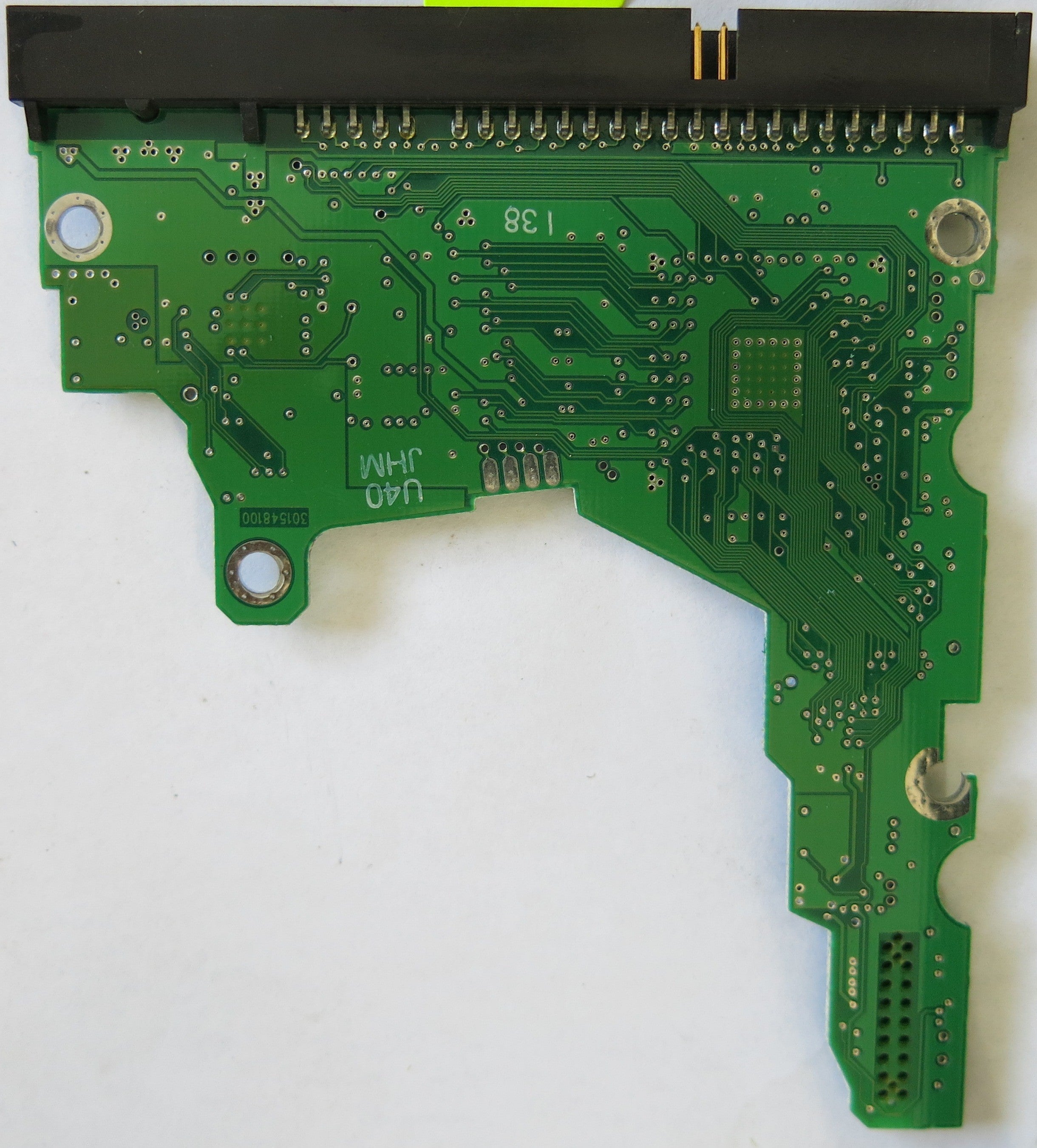 MAXTOR 6E040L0 CODE NAR61590 K.M.G.A  301548100 PCB