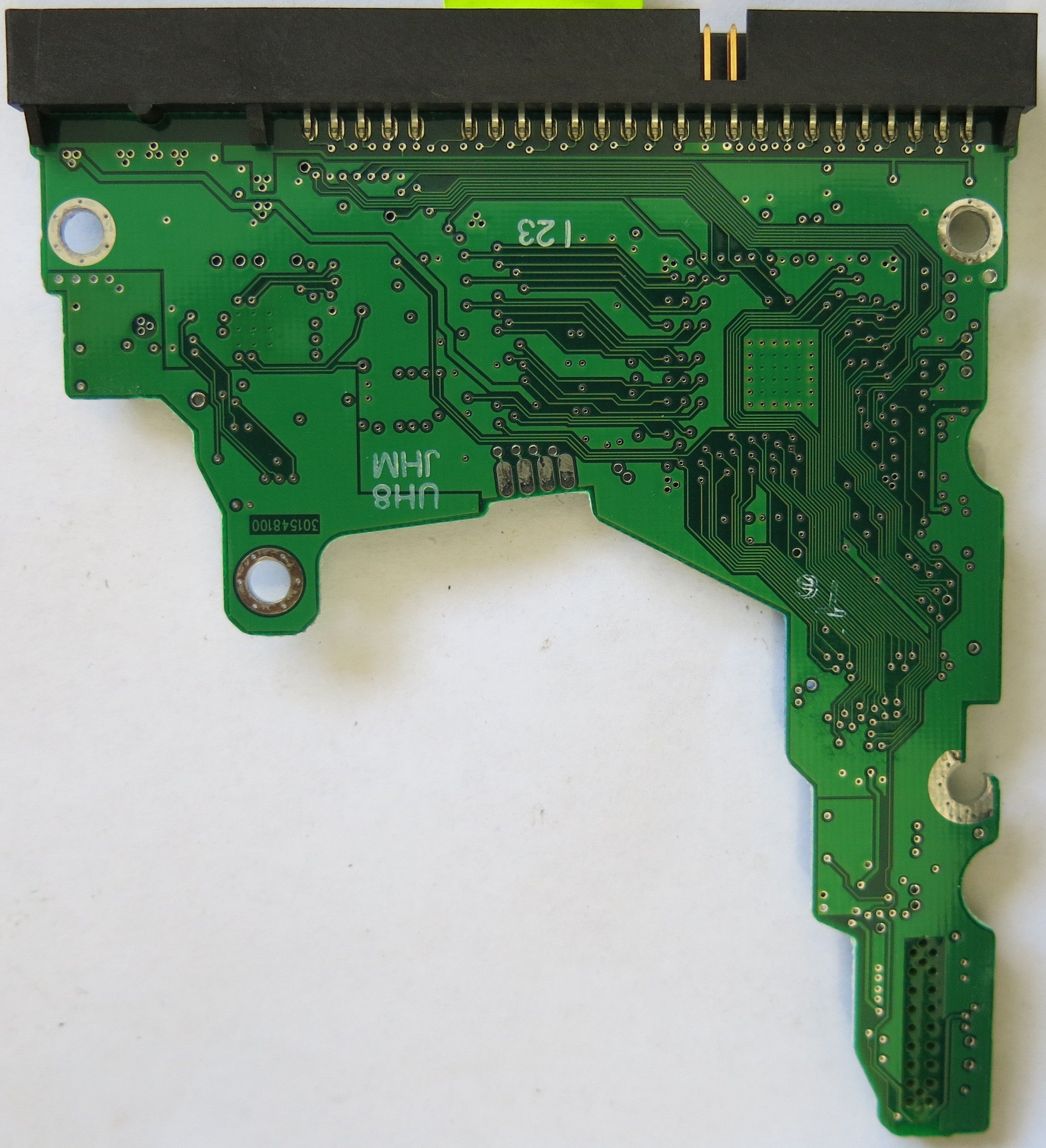 MAXTOR 6E040L0 CODE NAR61590 K.M.G.A  301548100 PCB