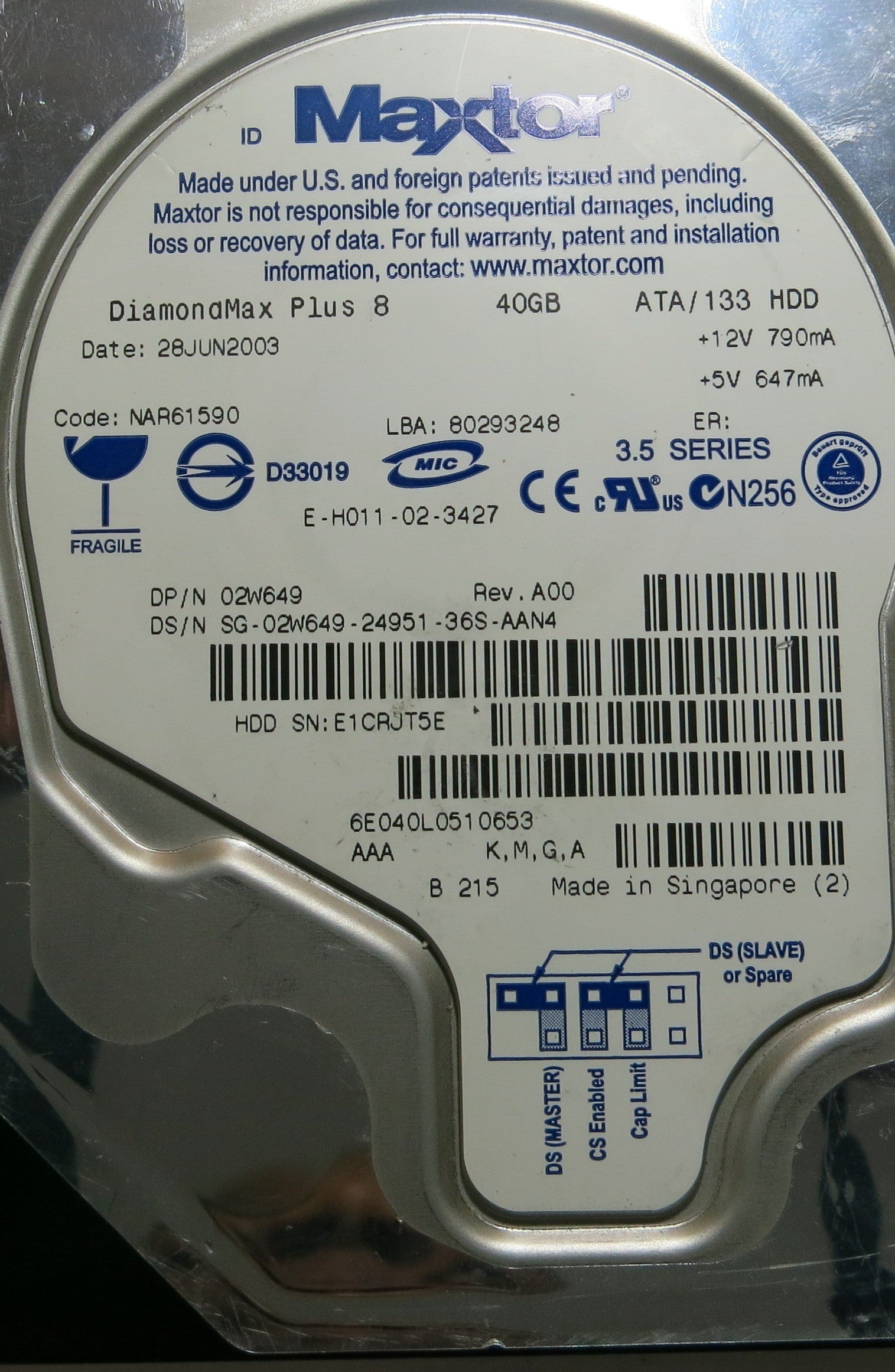 MAXTOR 6E040L0 NAR61590 K.M.G.A 301548100