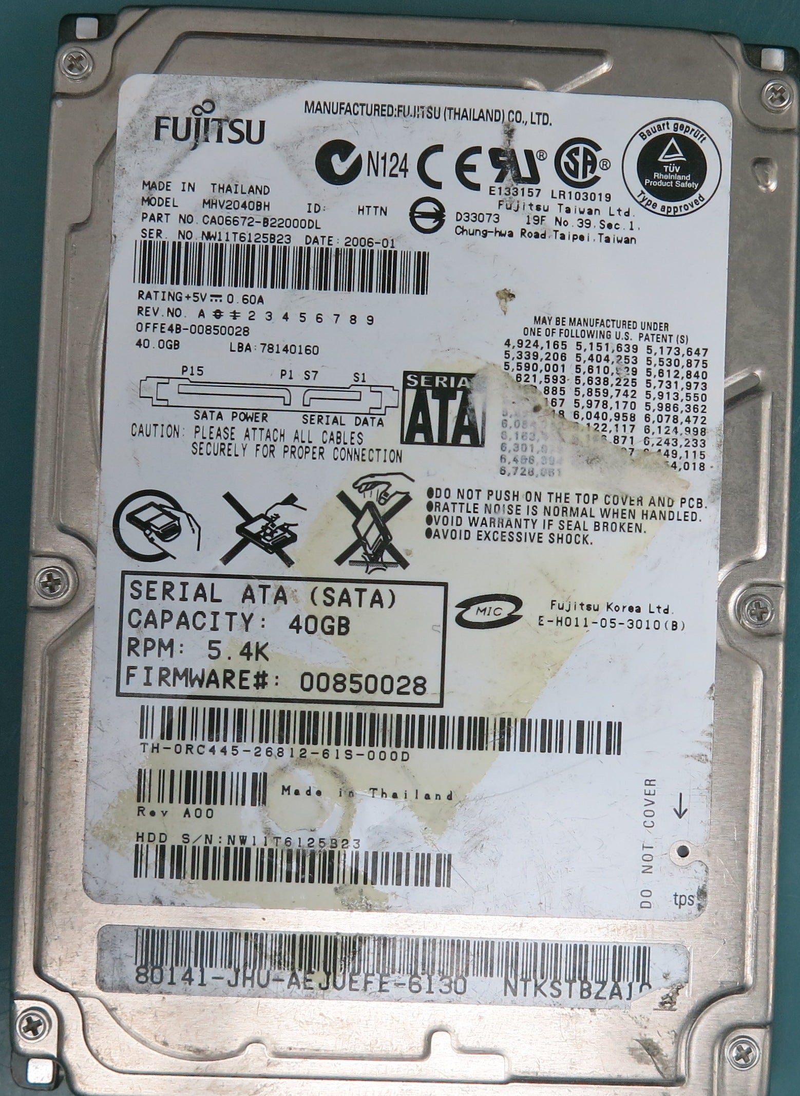 MHV2040BH  SERIAL NUMBER NW11T6I25B23  40GB 2.5  PCB  CA26338-B71104BA TP1