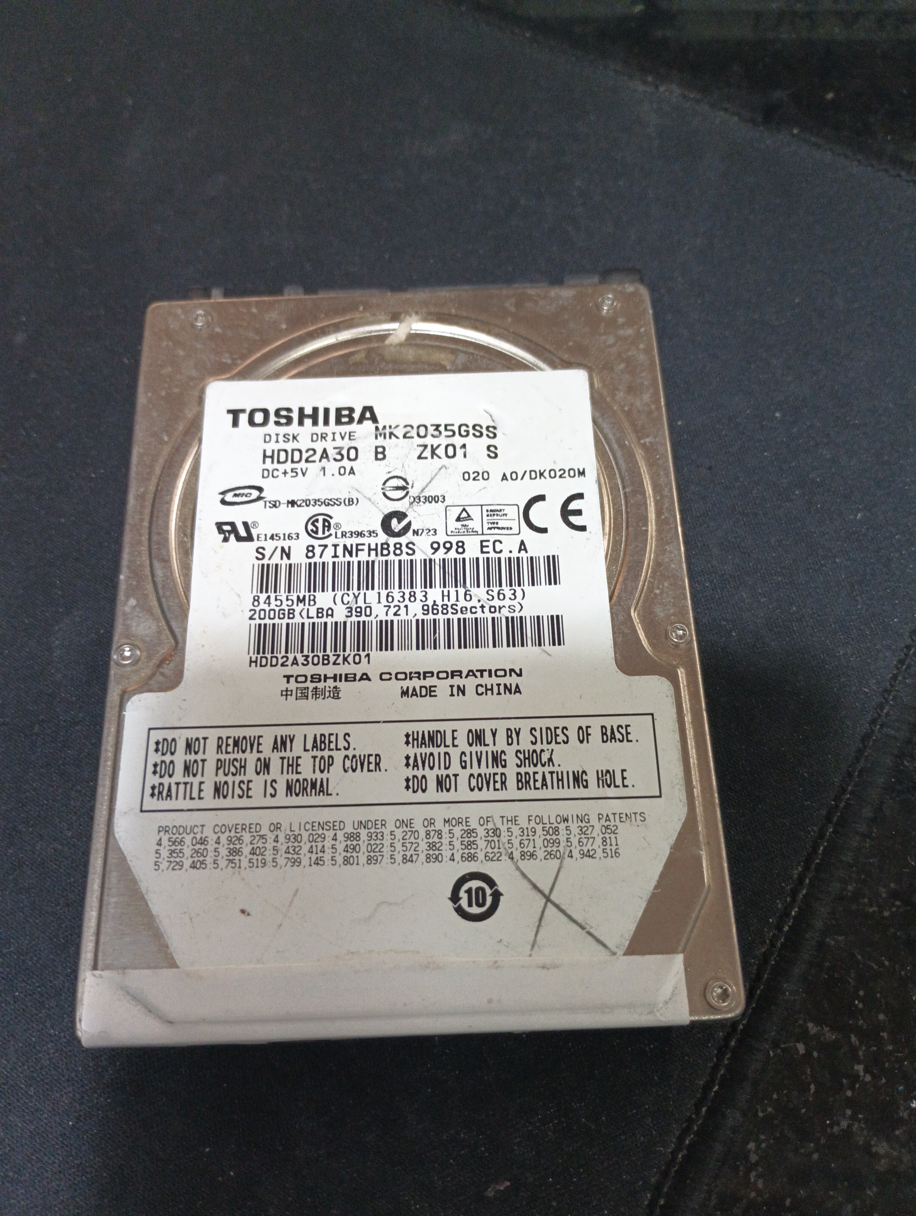 MK2035GSS,  Serial: 87INFHB8S 998 EC.A,  200GB 2.5,  PCB :G5B0015 90000-A,