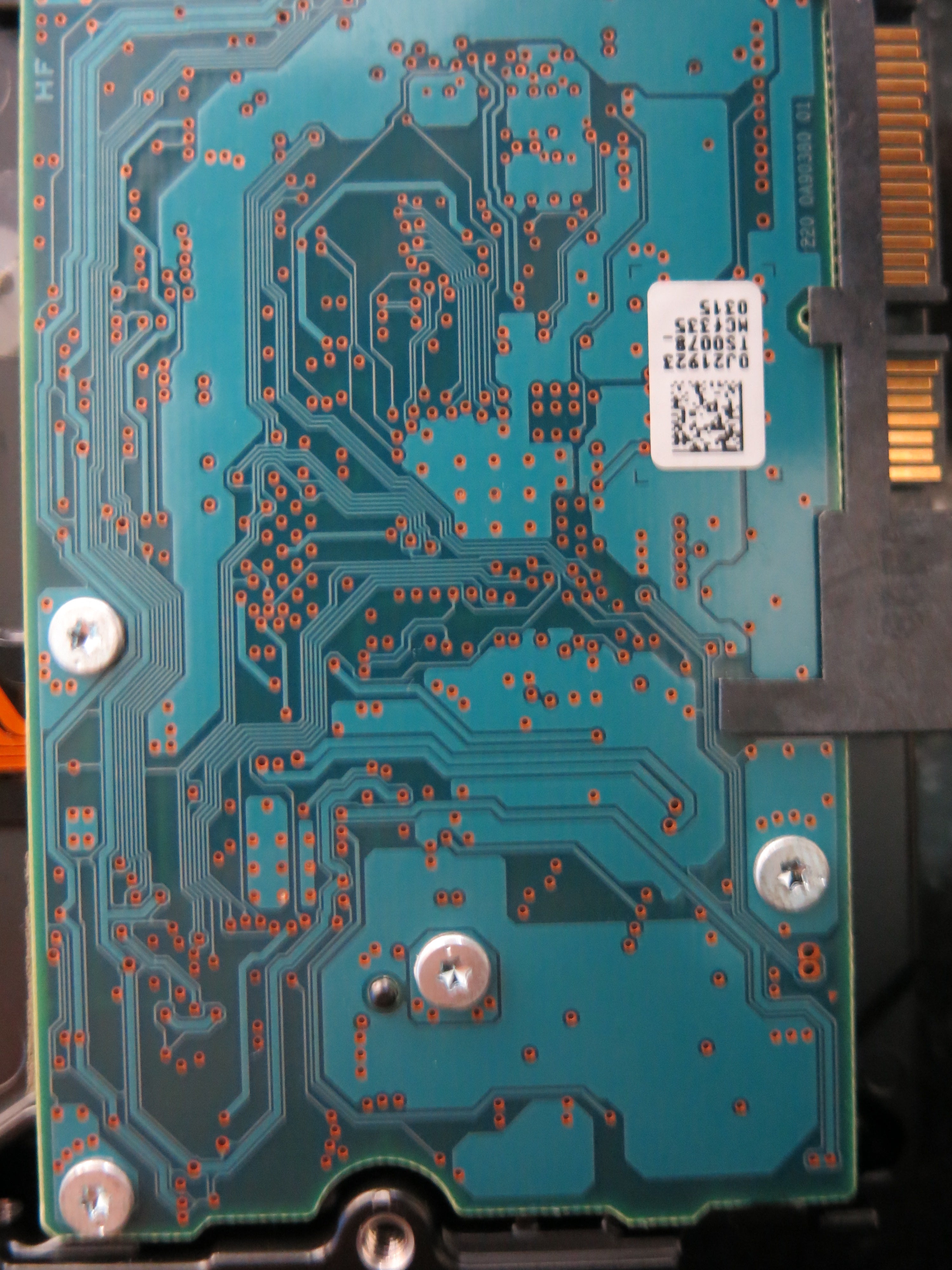 MODEL : DT01ABA200V PCB : 220 0A90380  SERIAL NUMBER : 93K5VYSASUD6