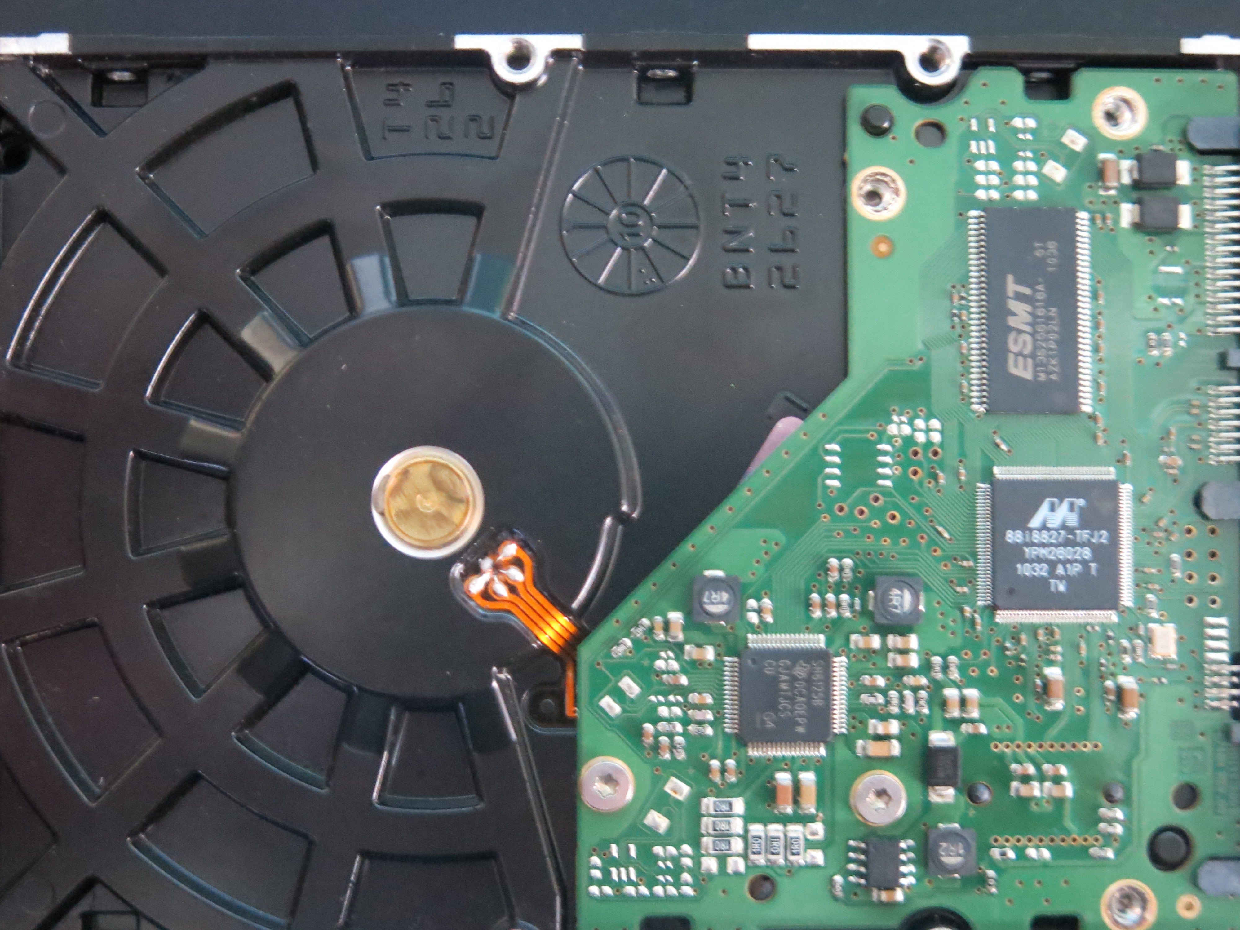MODEL : HD103SI SERIAL NUMBER : S1VSJ9CB206310