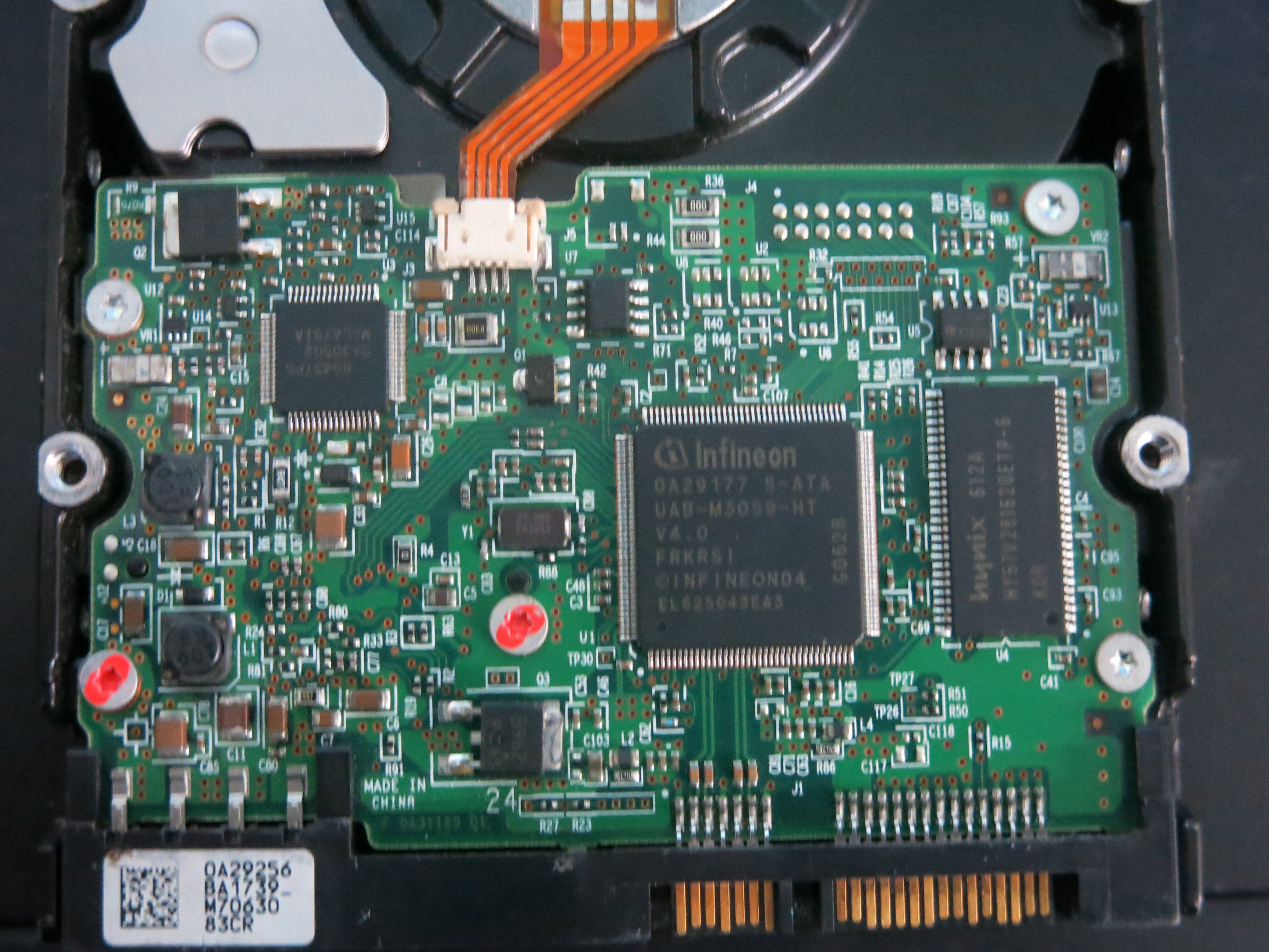HDS725050KLA360,  P/N:0A31619,  MLC:BA1854,  Serial:ZAJPGM5E,  500GB 3.5 ,            PCB :F 0A31169 01- REV A