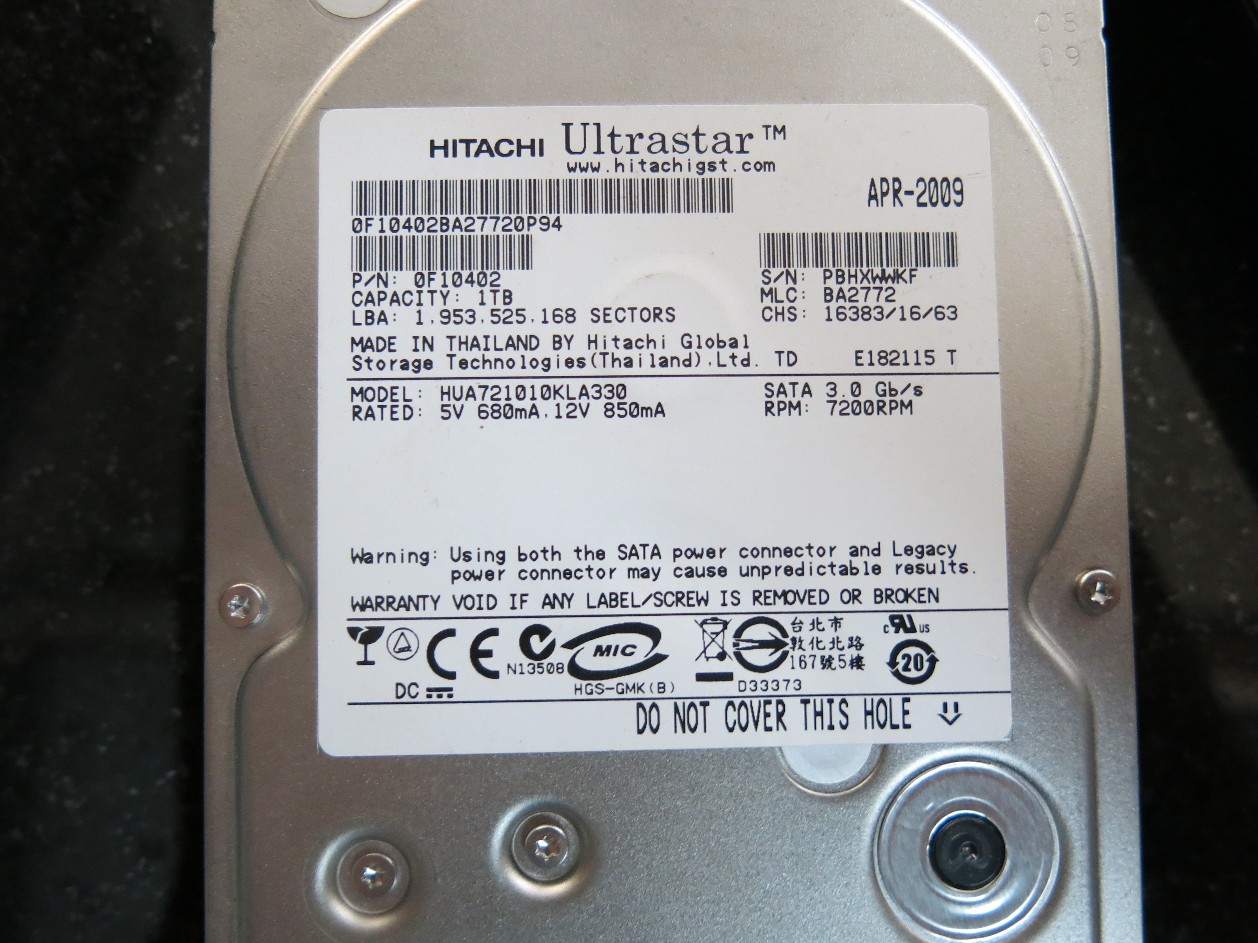 MODEL: HUA721010KLA330 PCB:110 0A29636 01 SERIAL NUMBER: PBHXWWKF