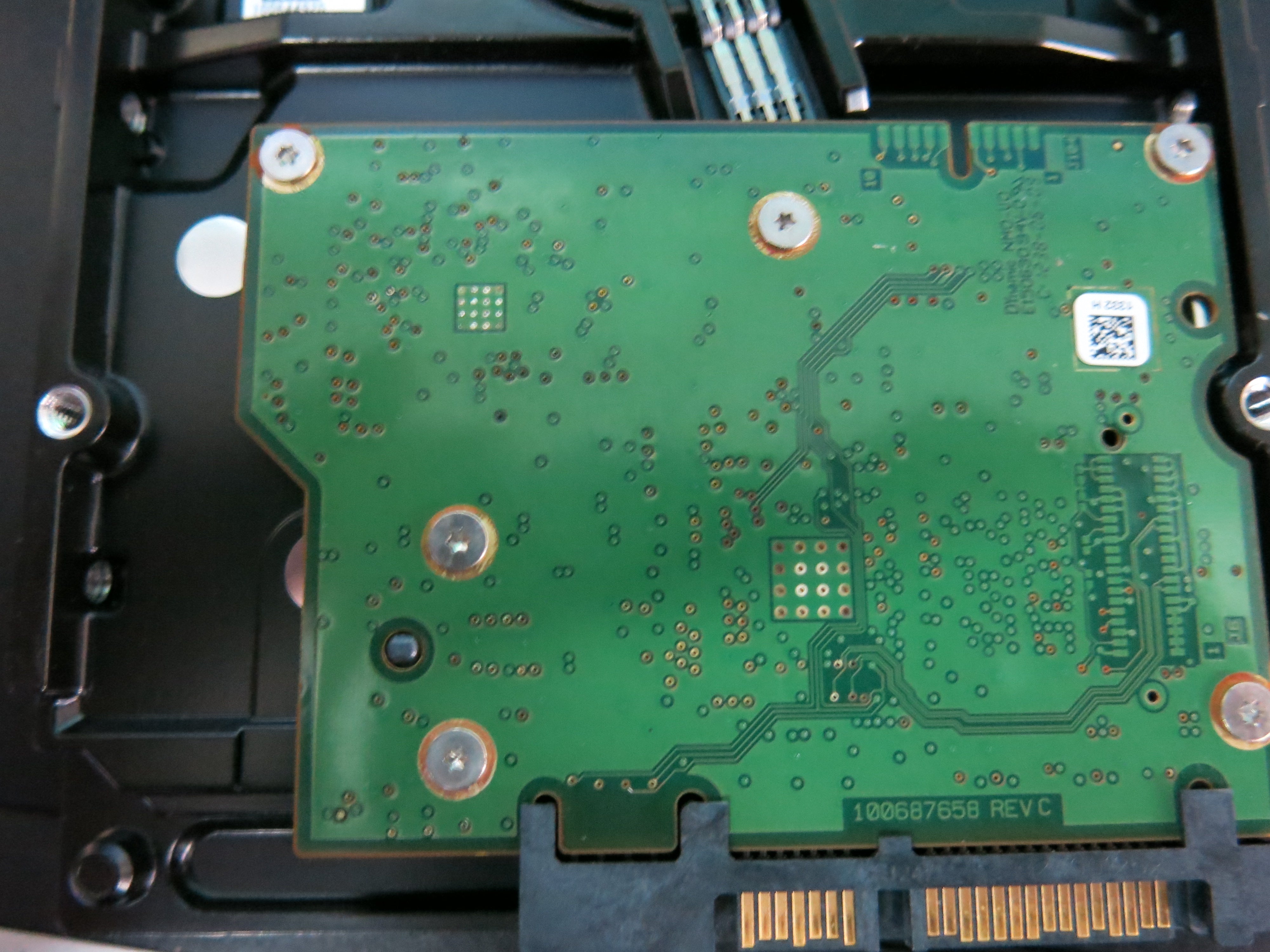ST1000VM002 PCB: 100687658 REV C SERIAL NUMBER: S1G10PQY FW:1CT162-262 PN:1CT162-262 1TB