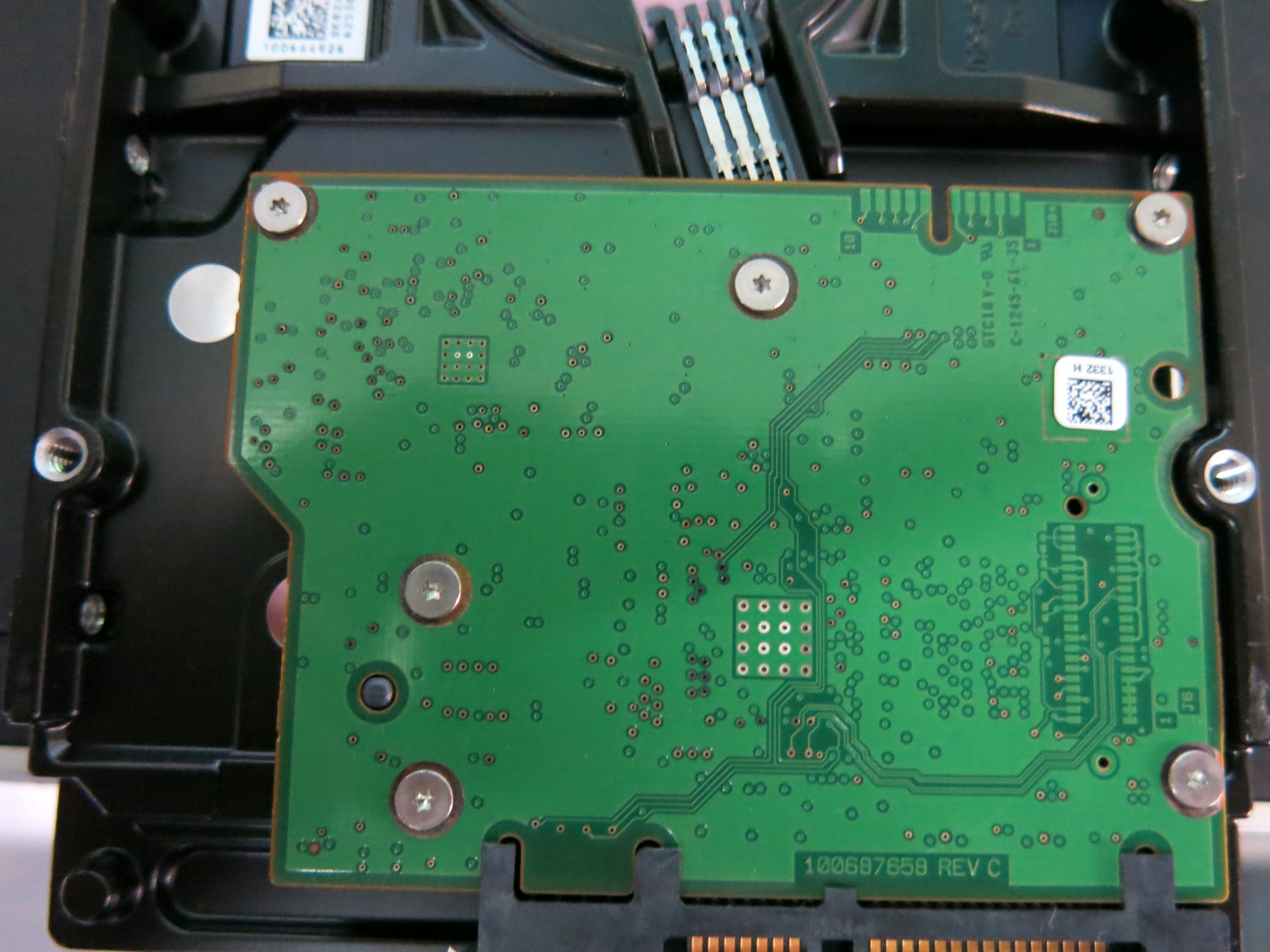 ST1000VM002 PCB: 10'0687658 REV C SERIAL NUMBER: S1G10QZT PN:1CT162-262 FW:ES22 1.TB