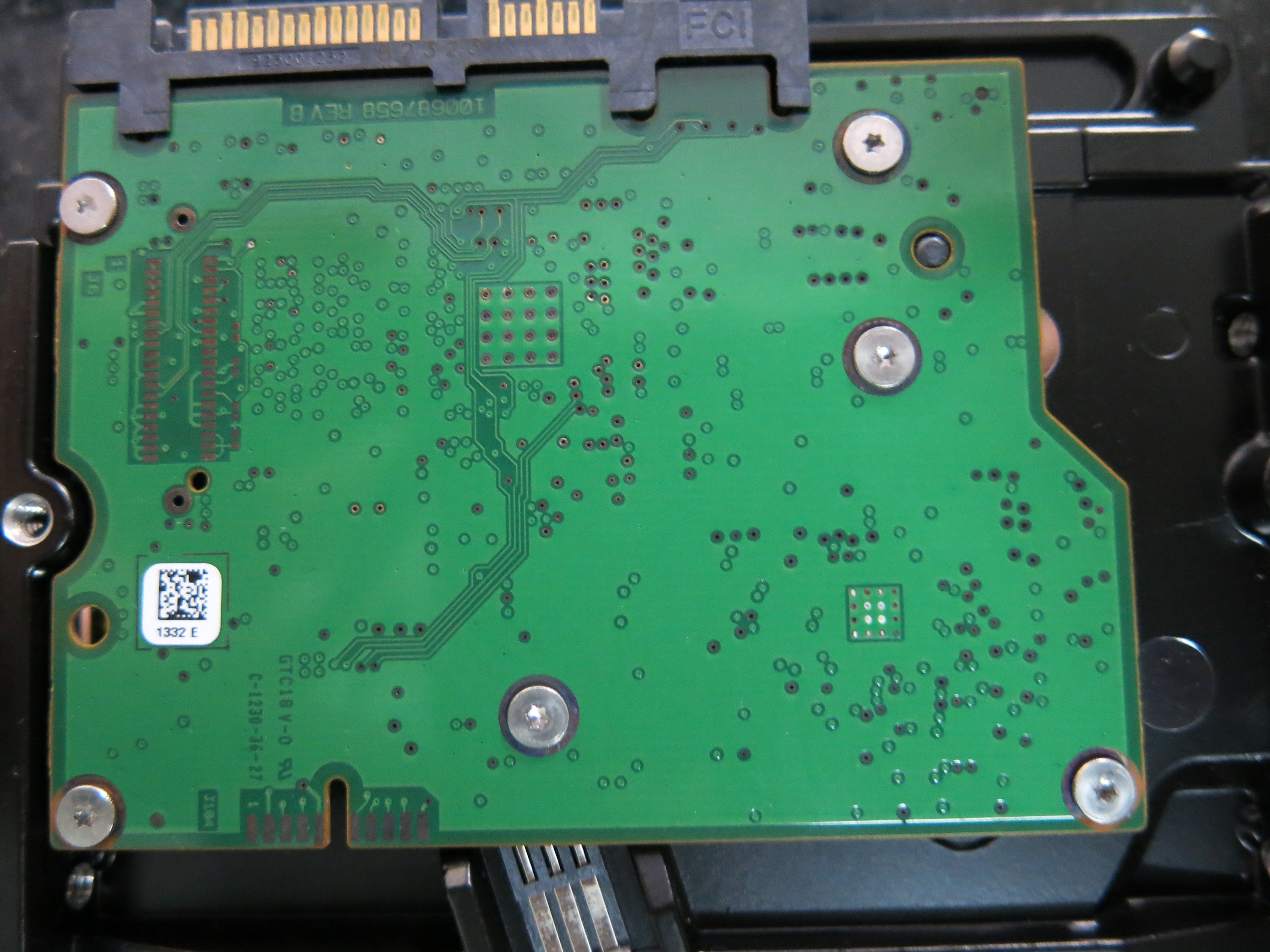 ST1000VM002 PCB: 100687658 SERIAL NUMBER: S1G06DWA FW:ES22 PN:1CT162-262 1.TB