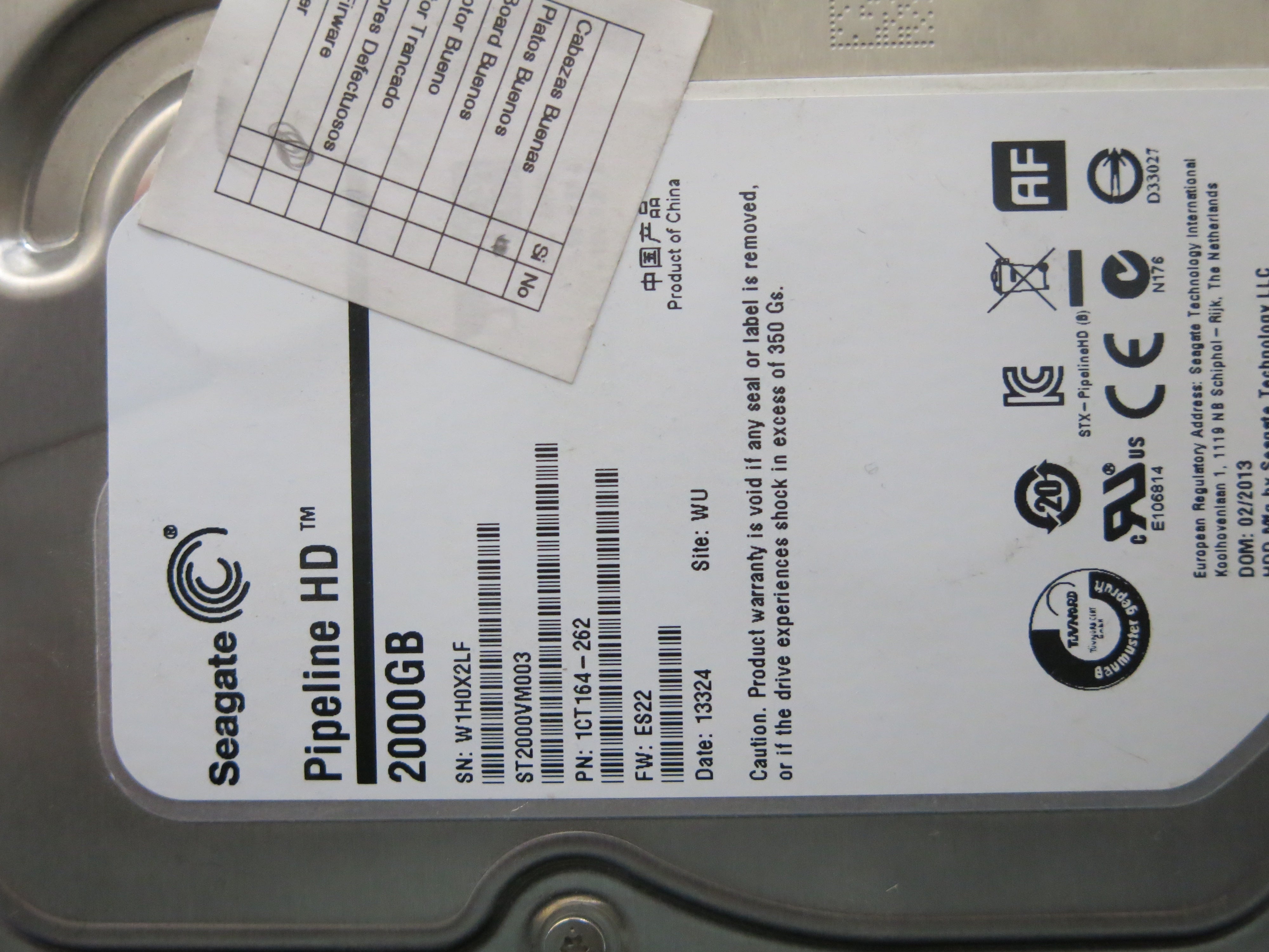 ST2000VM003 PCB : 1090687658 REV C SERIAL NUMBER : W1H0X2lF FW:ES22 PN:1CT164-262 2.TB