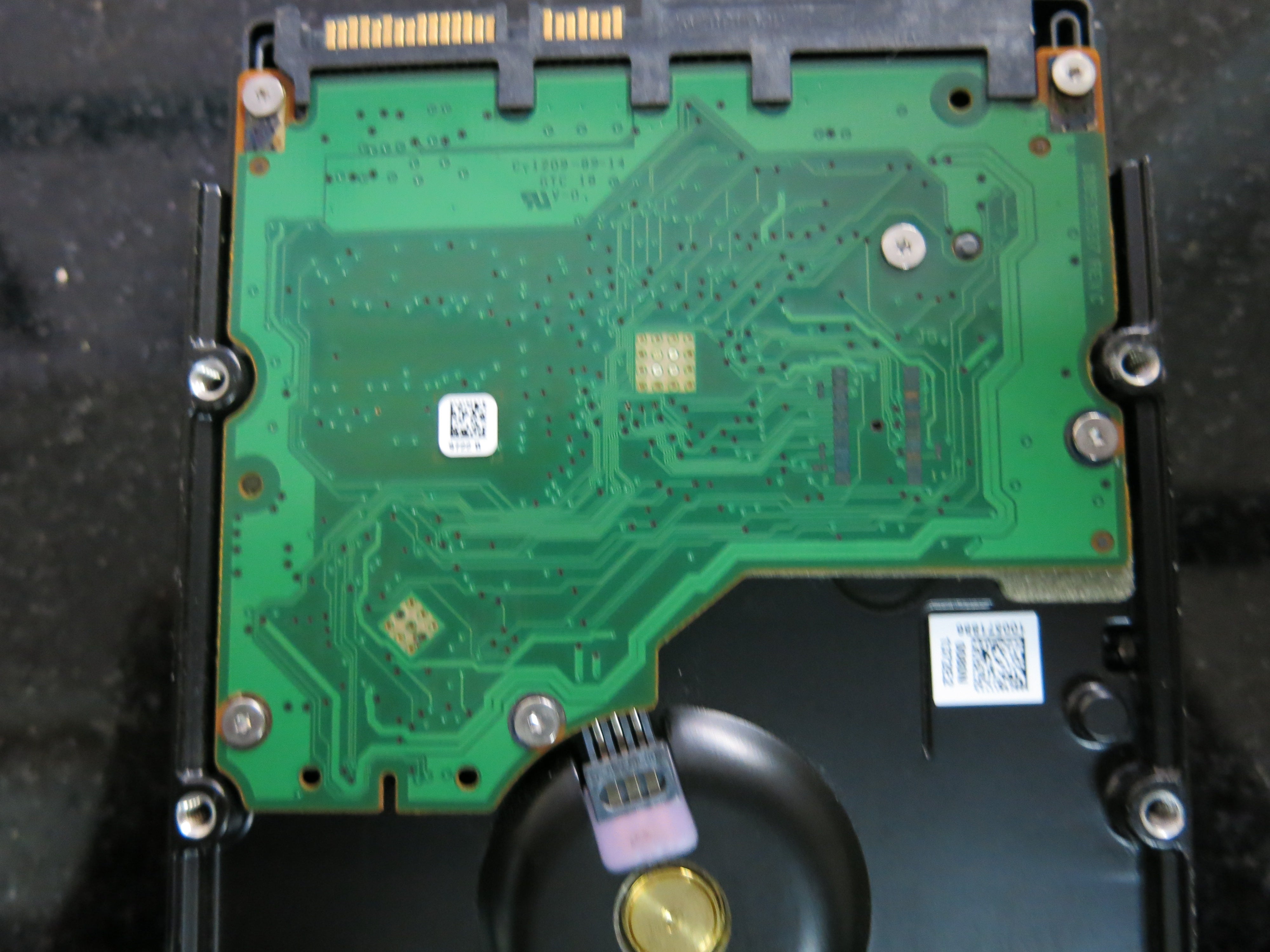 ST31000424CS PCB: 100535537 SERIAL NUMBER: 5VX32PVP FW:ES14 PN:9GW144-264 1.TB