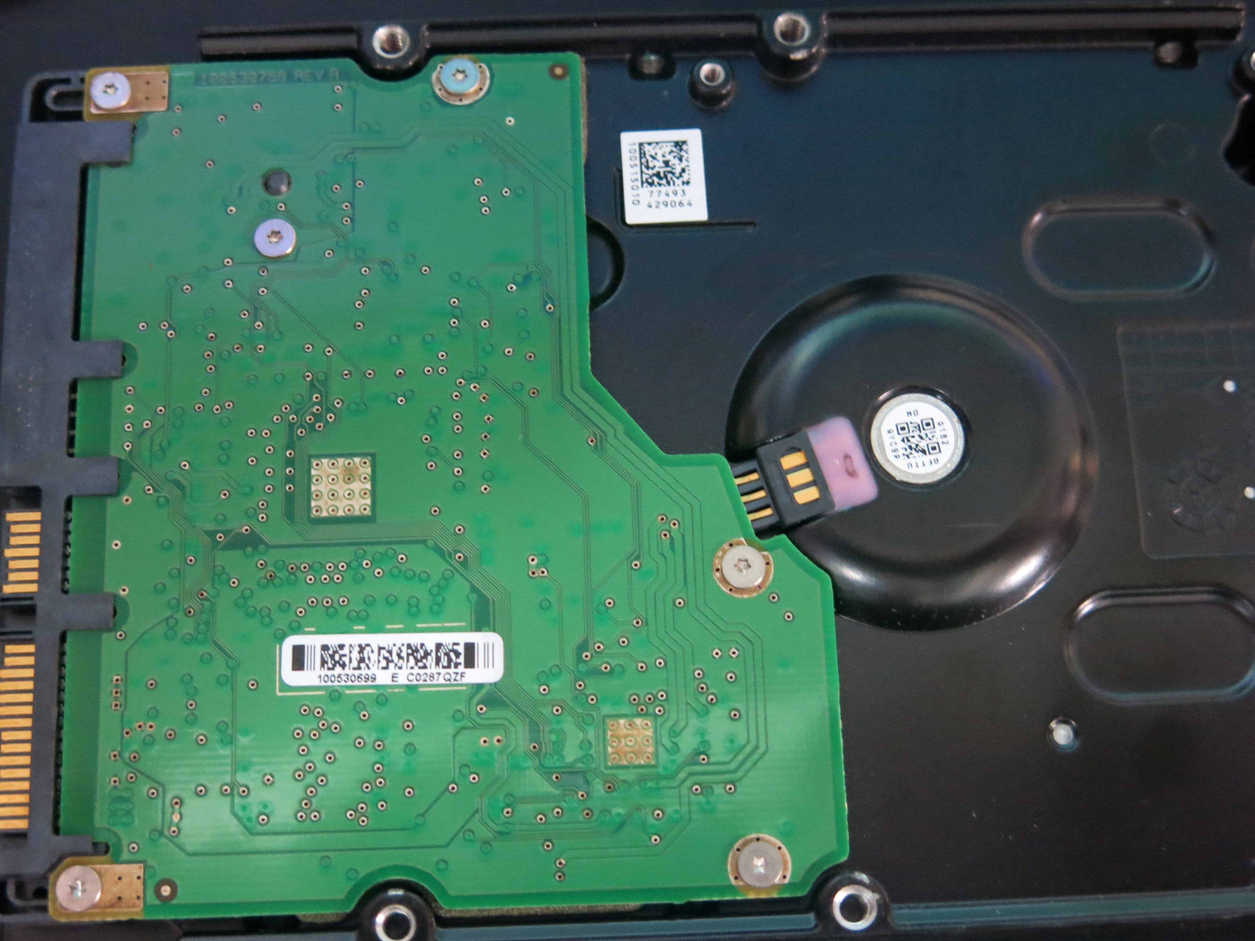 ST31500341AS PCB : 100530756 SERIAL NUMBER : 9VS3HZWS FW:CC1H PN:9JU138-302 1500GB