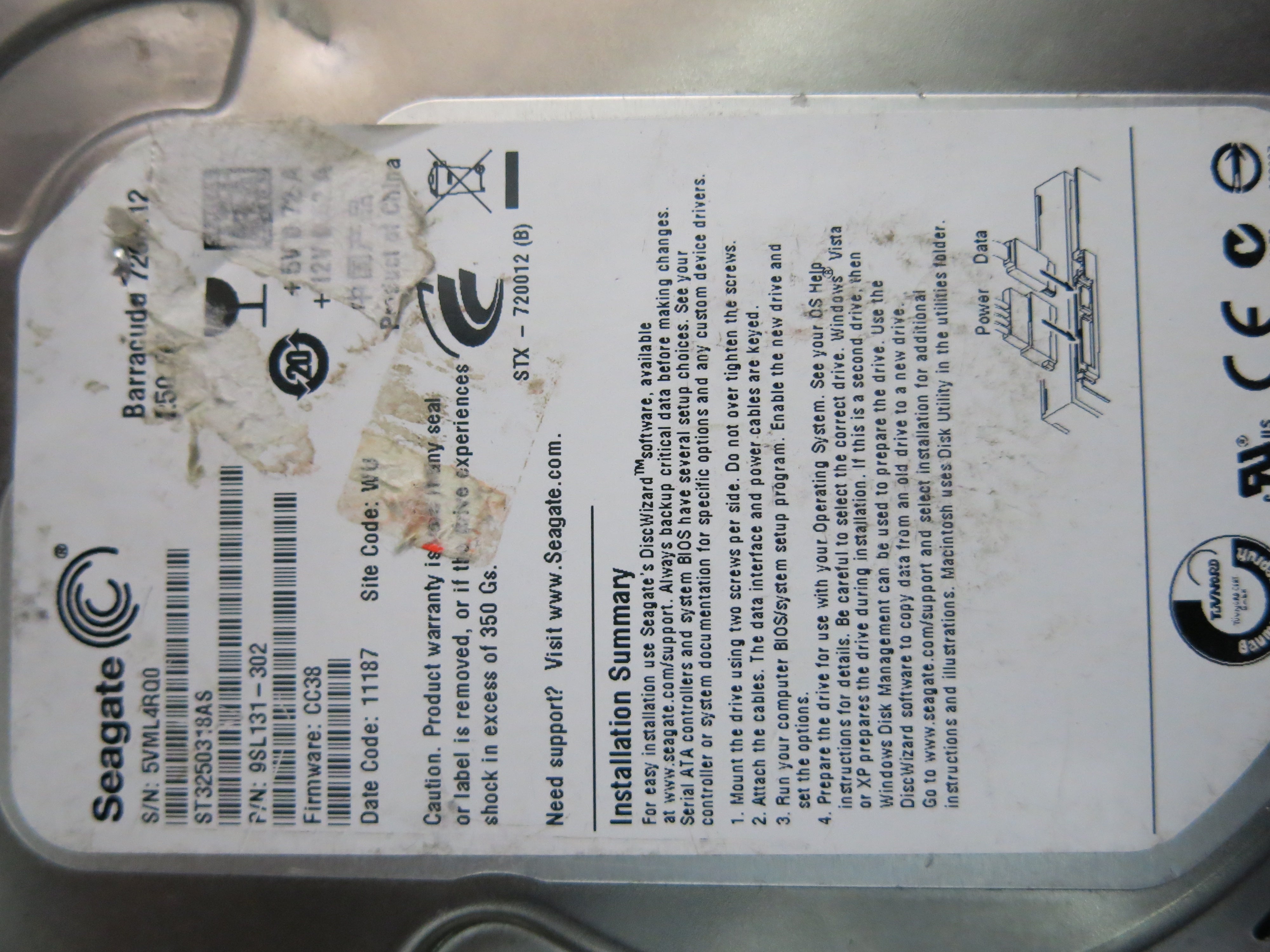 ST3250318AS PCB : 100532367 REV B SERIAL NUMBER : 5VML4RQ0 FW:CC38 PN:9SL131-302 250GB